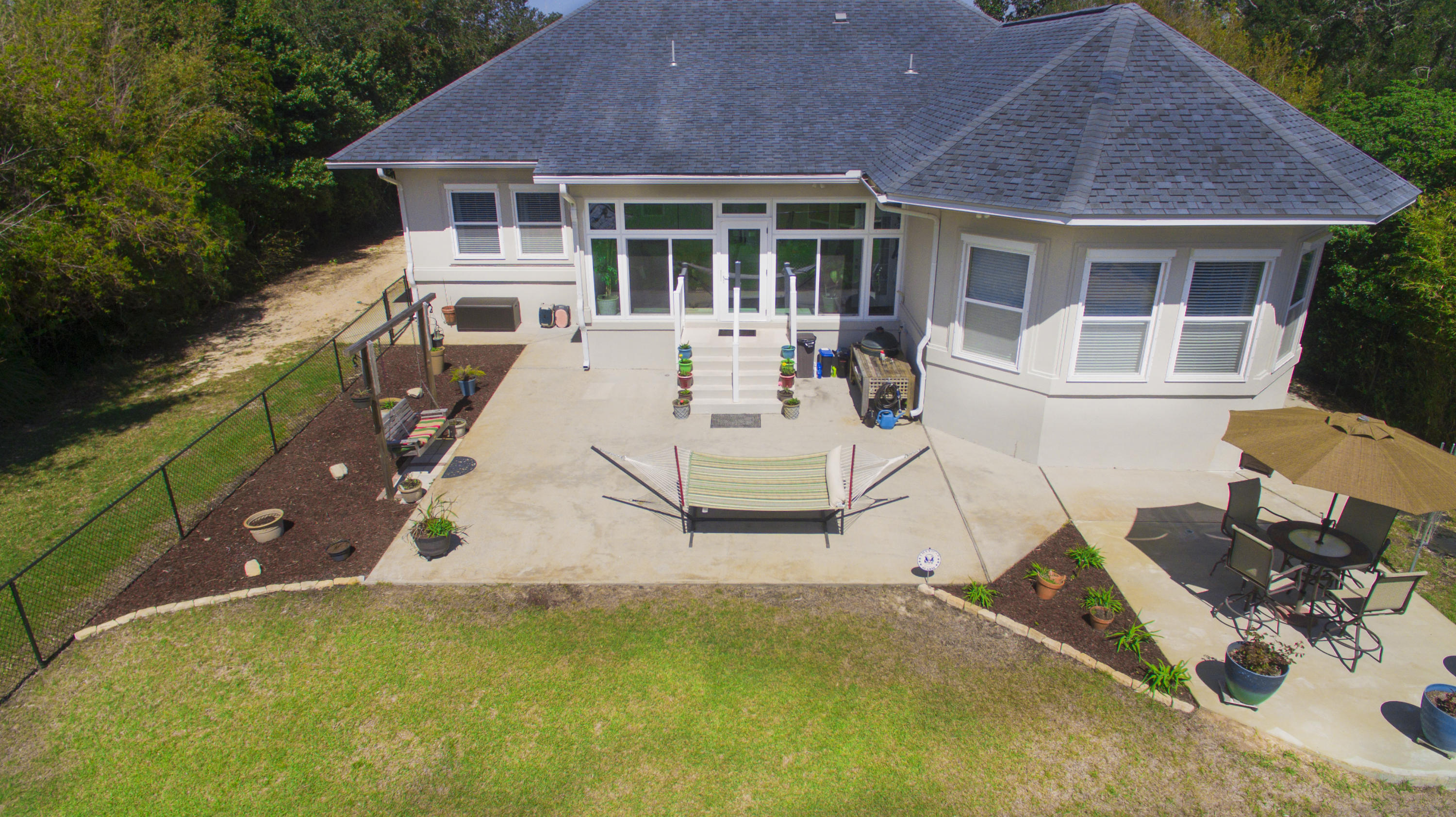 WOODLAWN SHORES - Residential