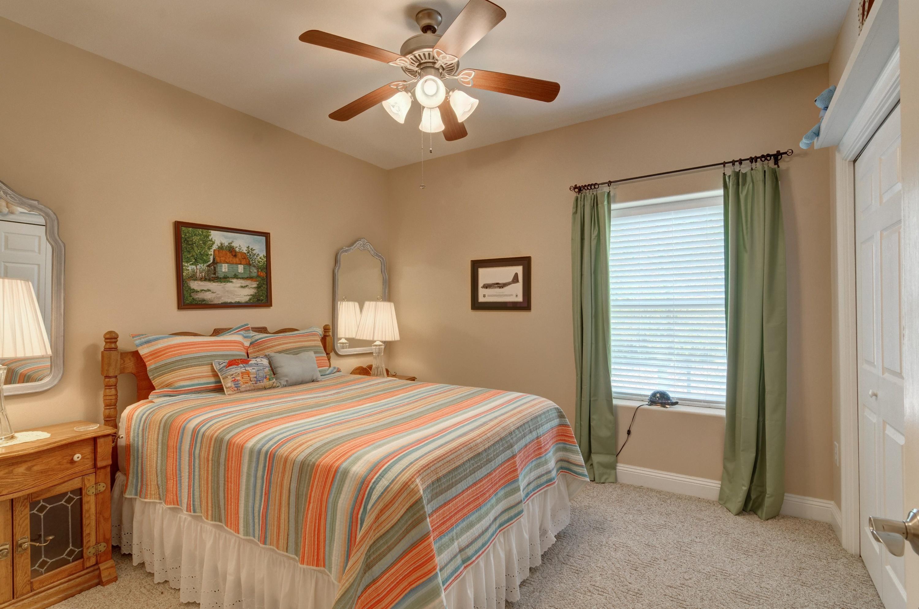 WOODLAWN SHORES - Residential