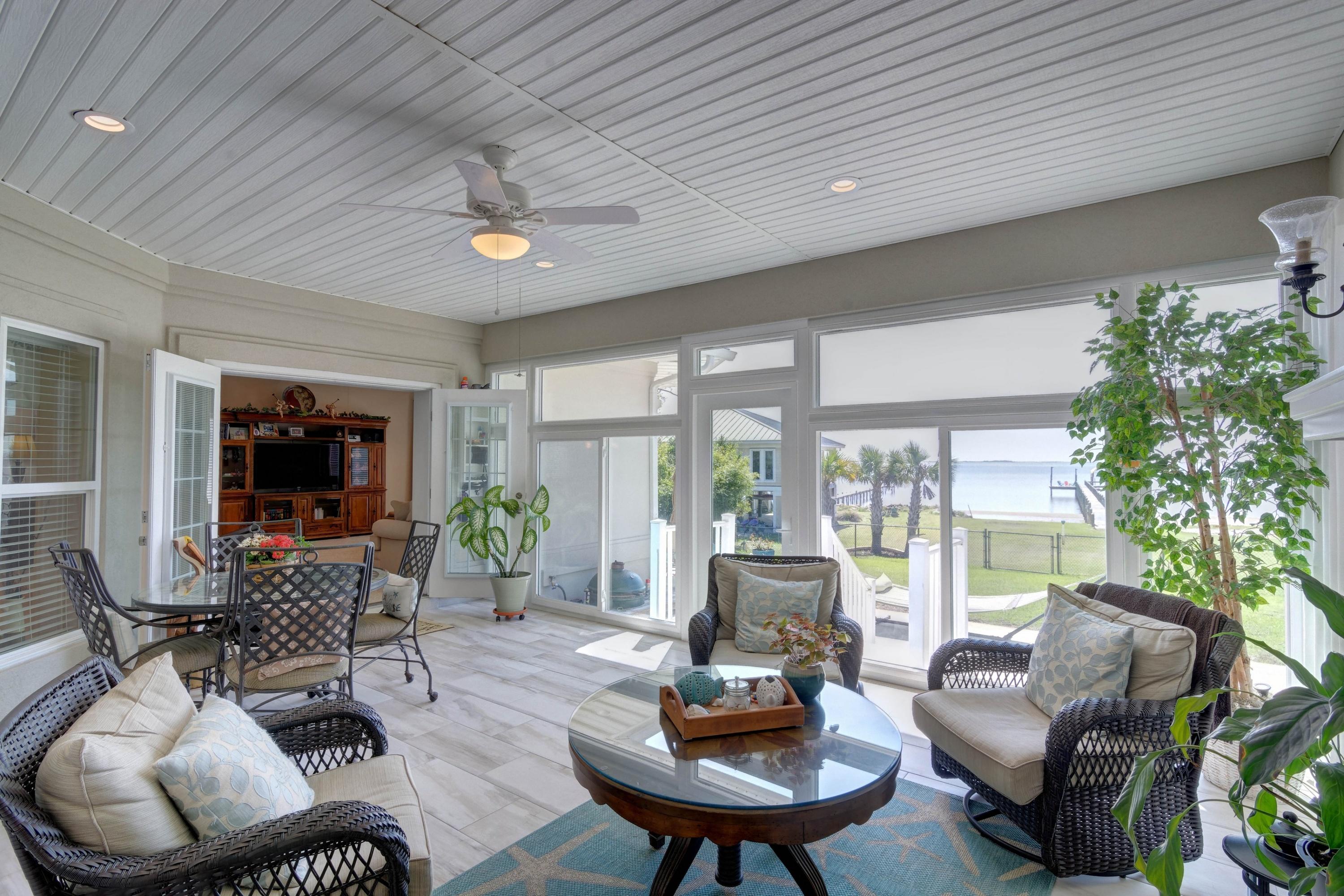 WOODLAWN SHORES - Residential