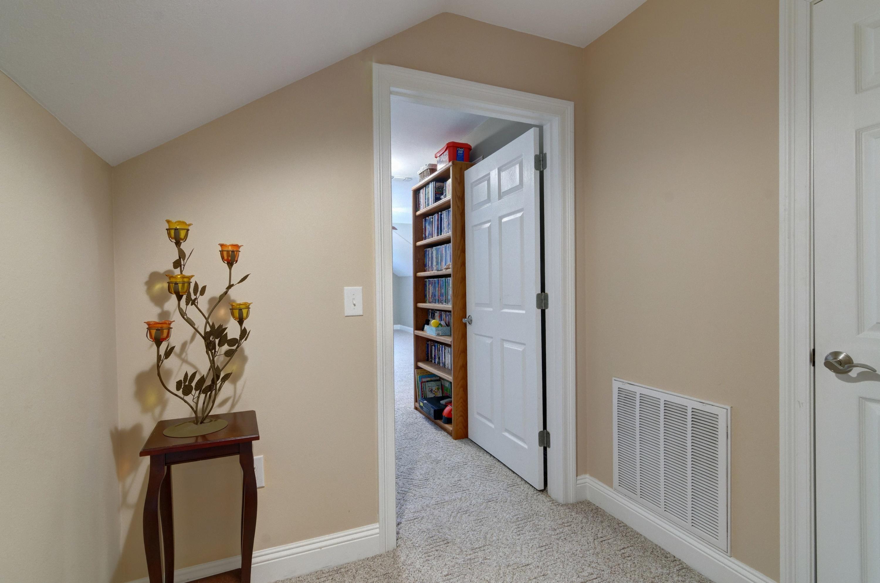 WOODLAWN SHORES - Residential