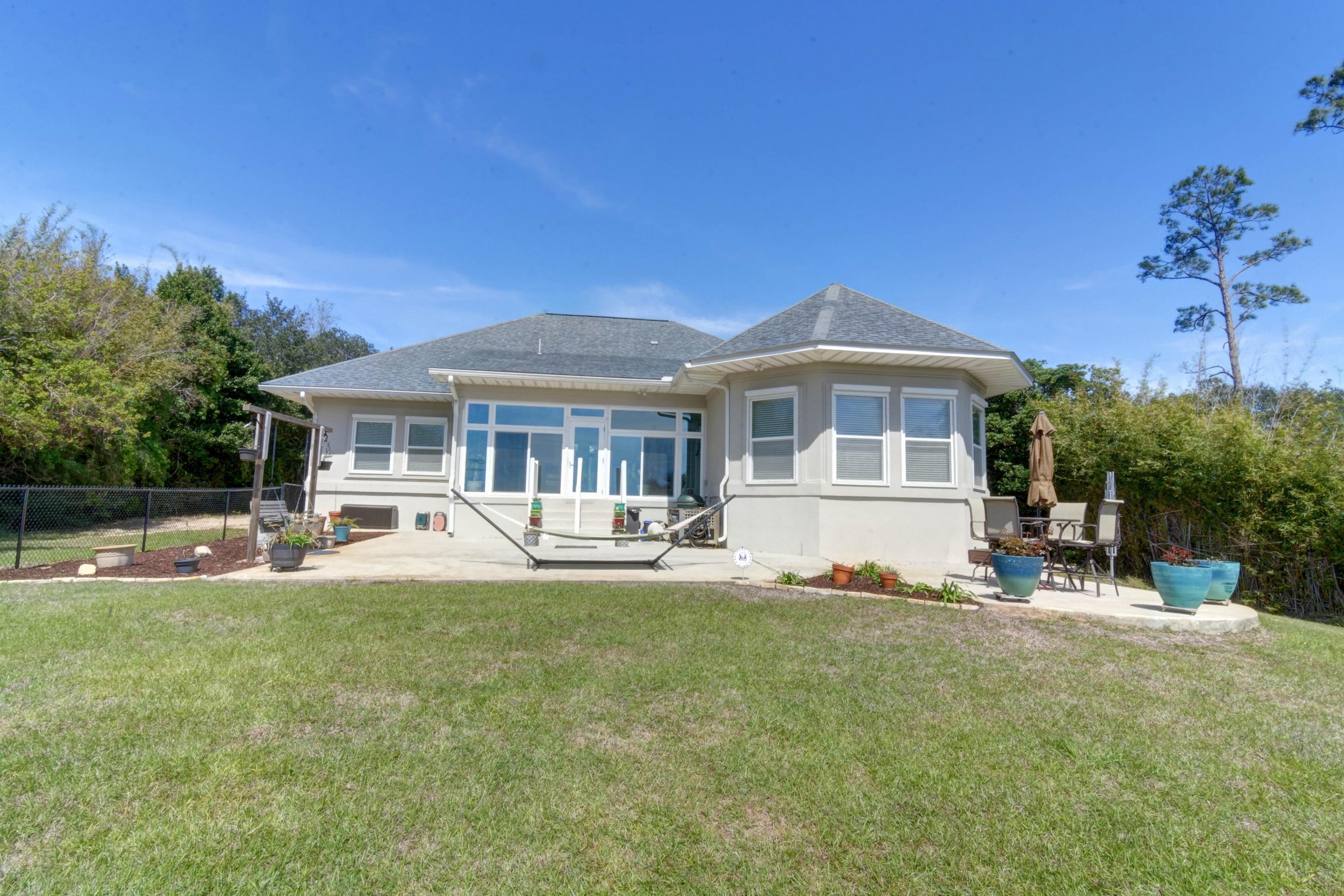 WOODLAWN SHORES - Residential