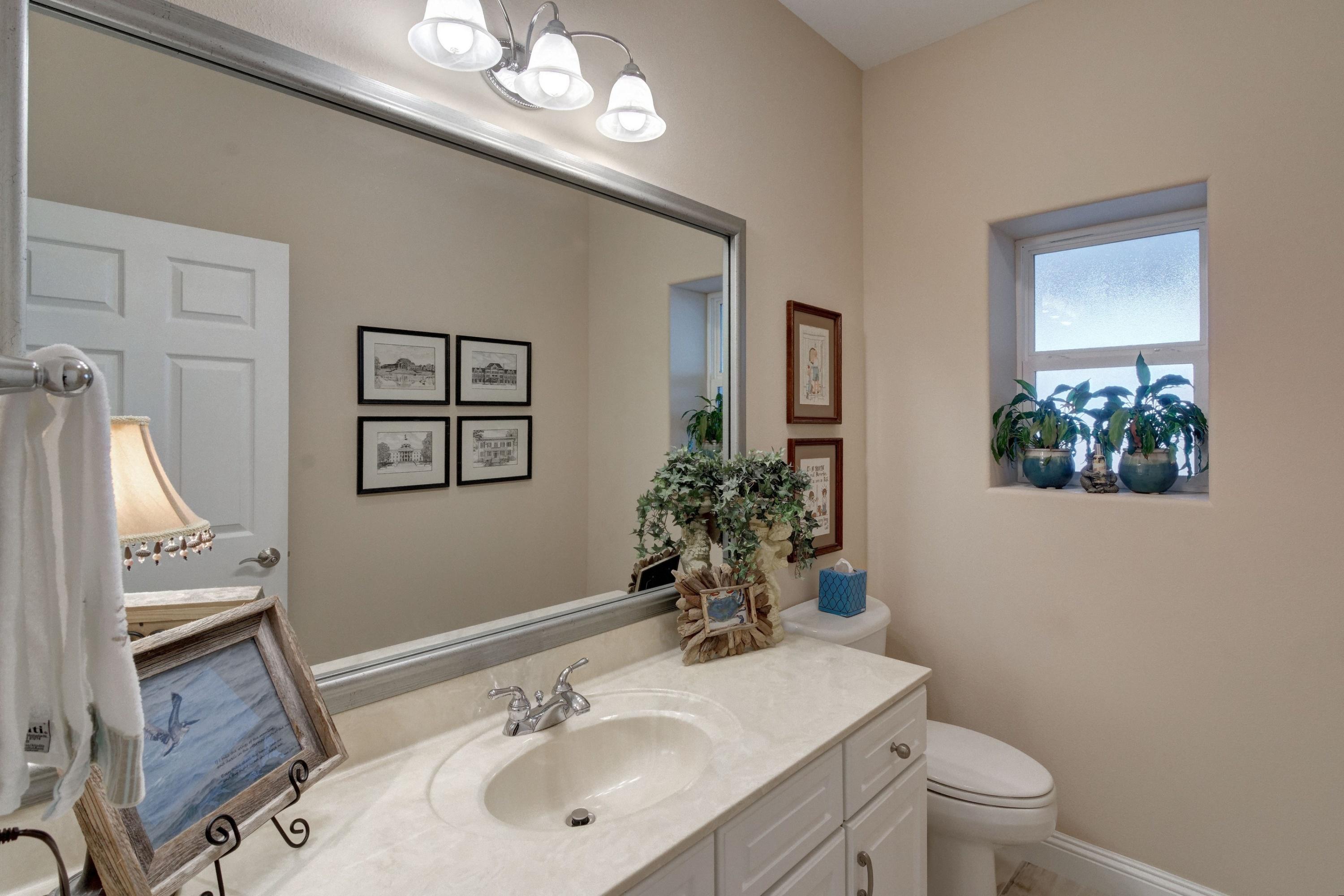 WOODLAWN SHORES - Residential