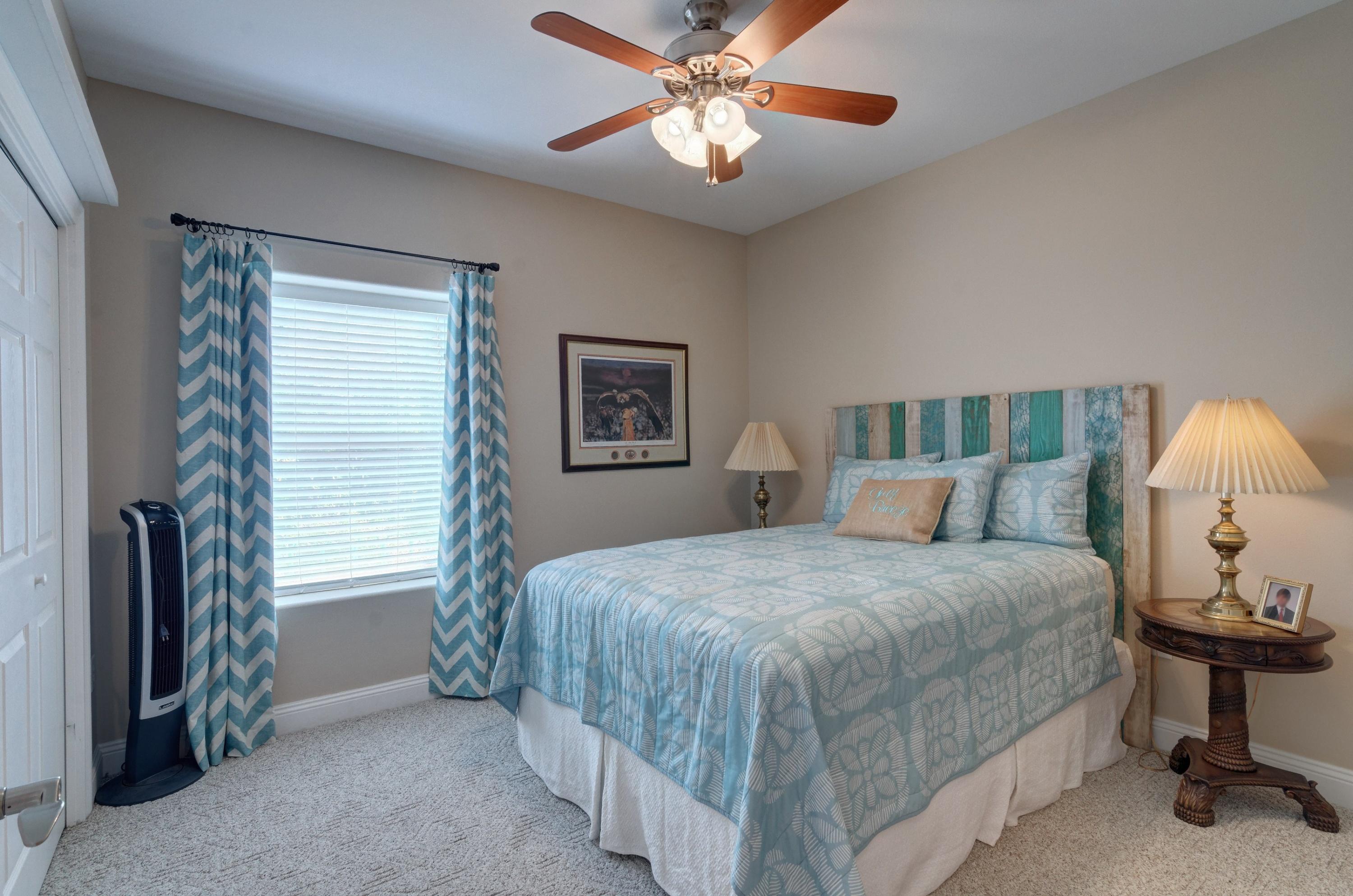 WOODLAWN SHORES - Residential