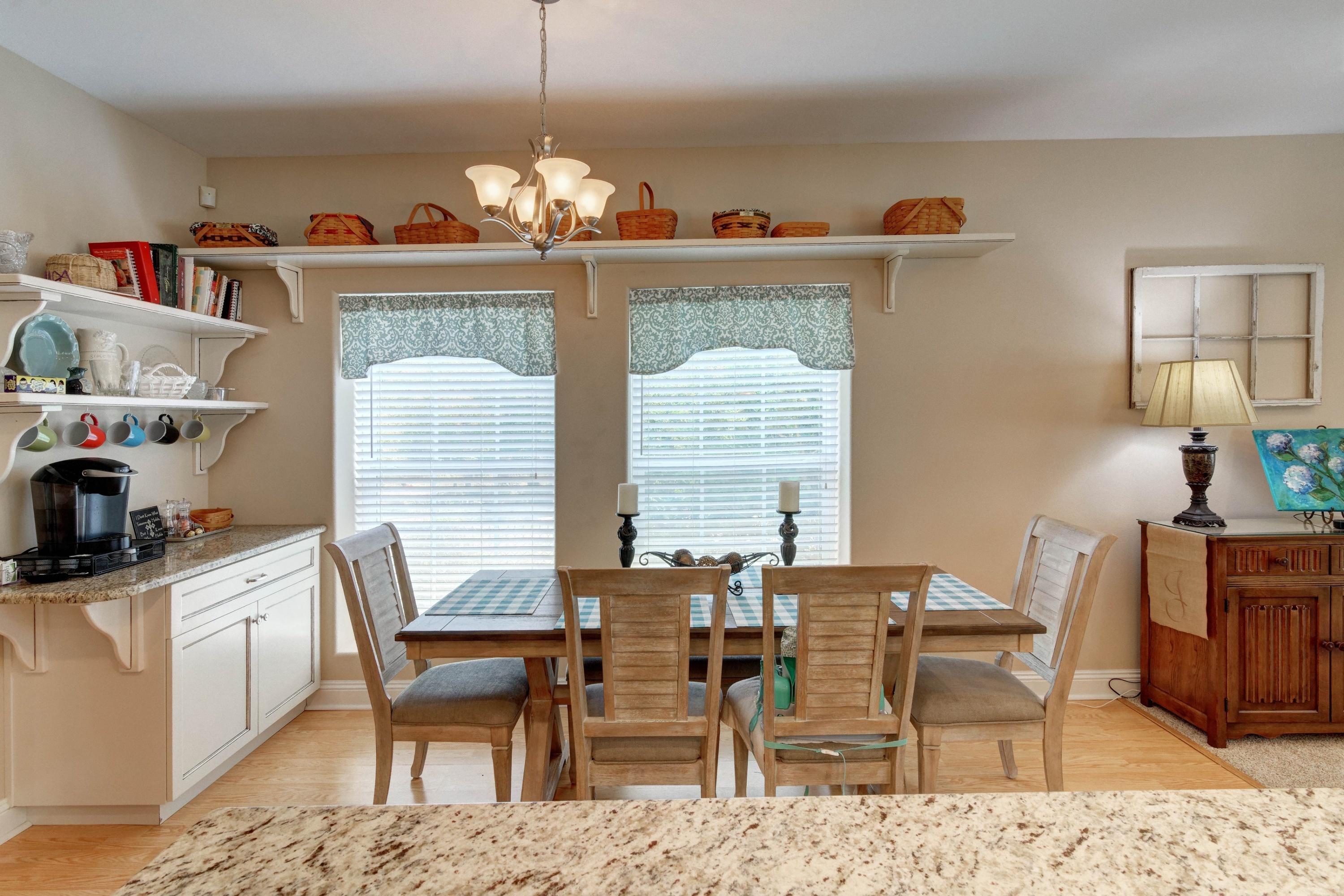 WOODLAWN SHORES - Residential