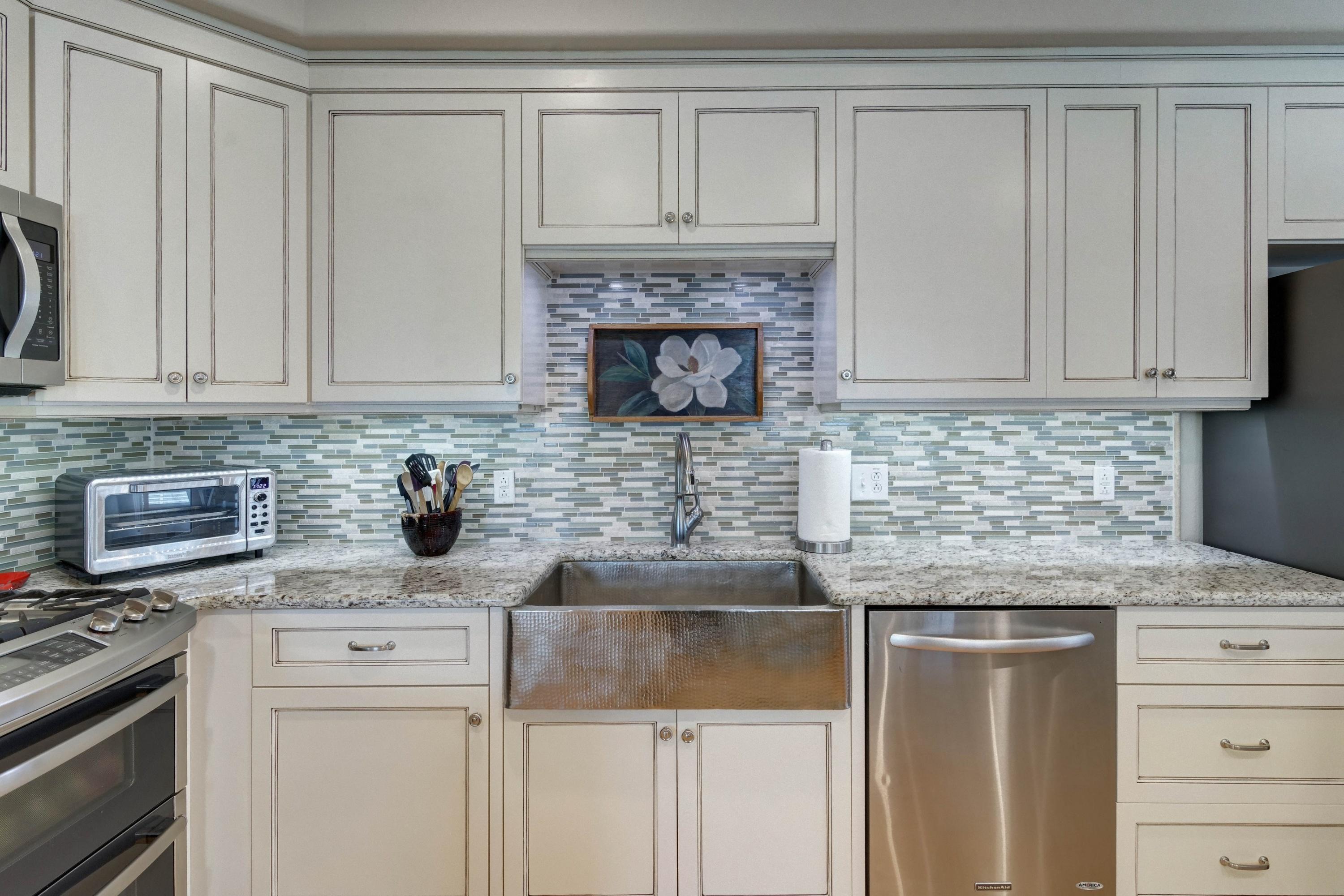 WOODLAWN SHORES - Residential