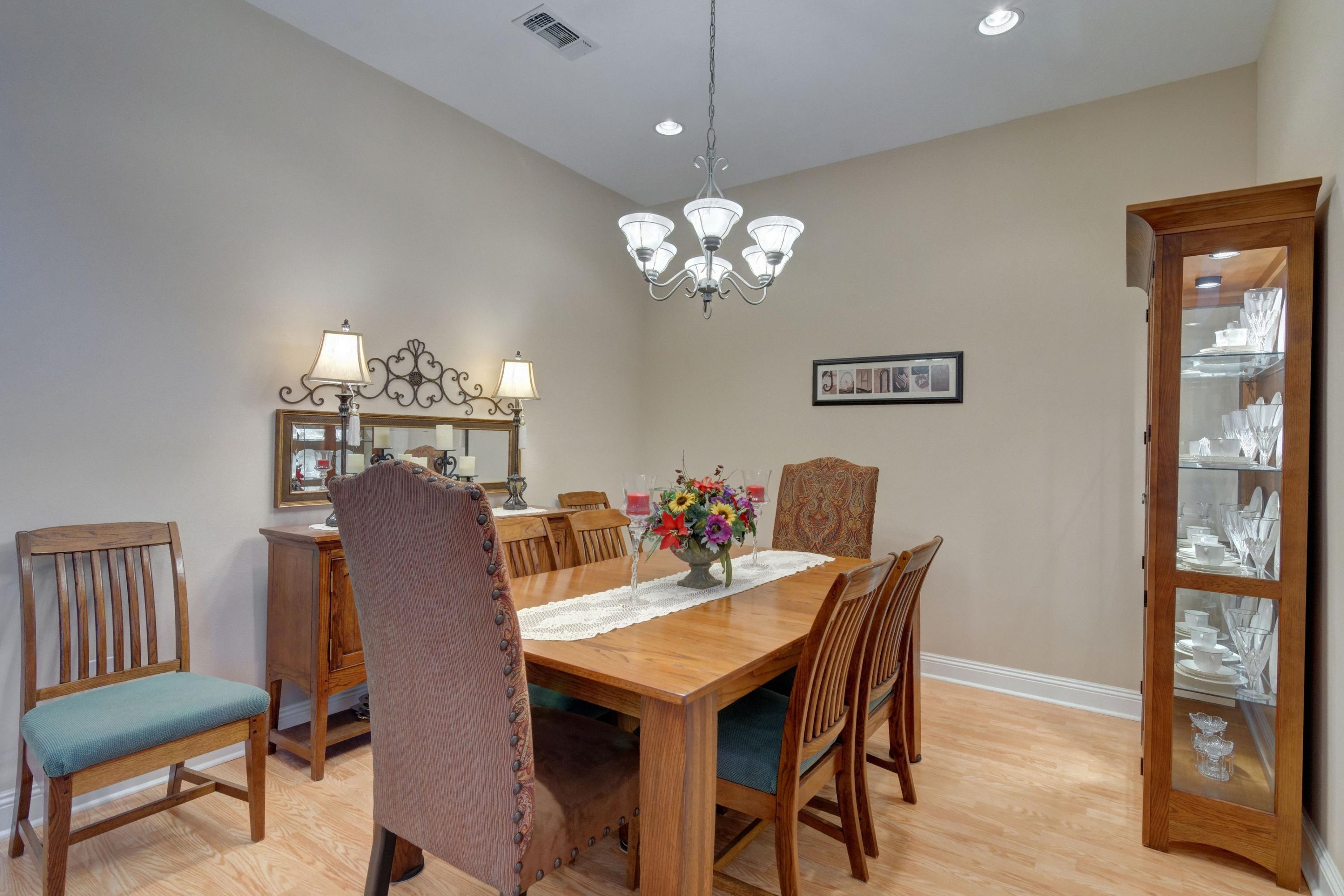 WOODLAWN SHORES - Residential