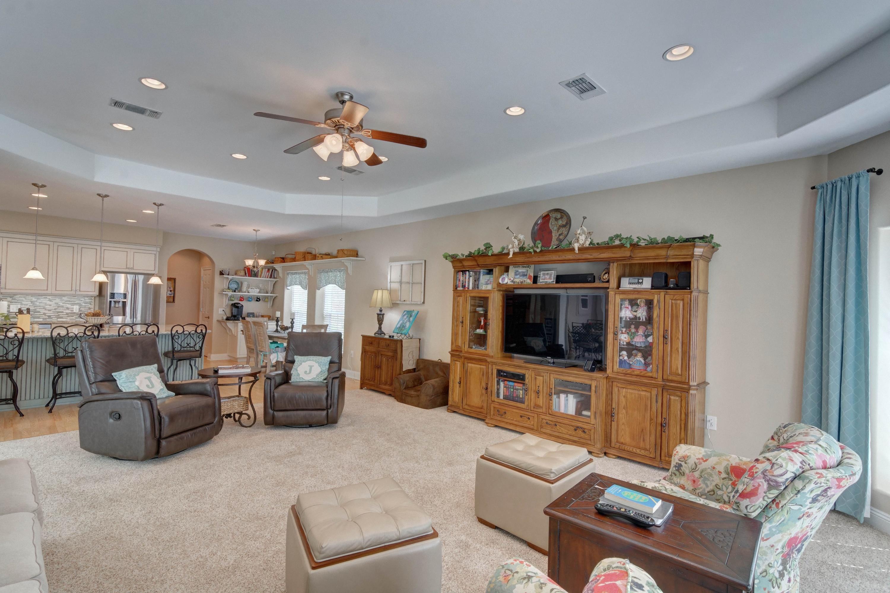 WOODLAWN SHORES - Residential