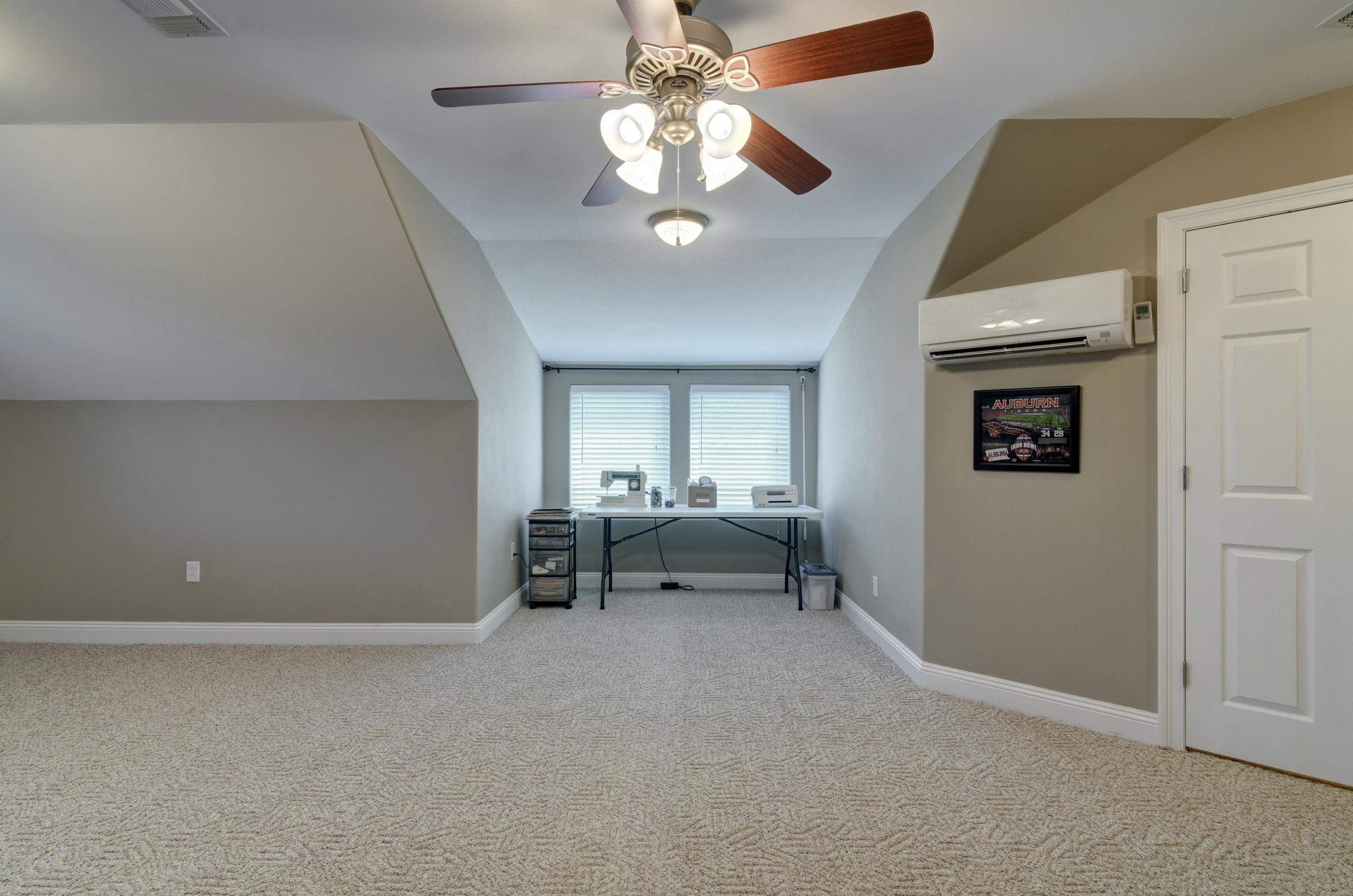 WOODLAWN SHORES - Residential