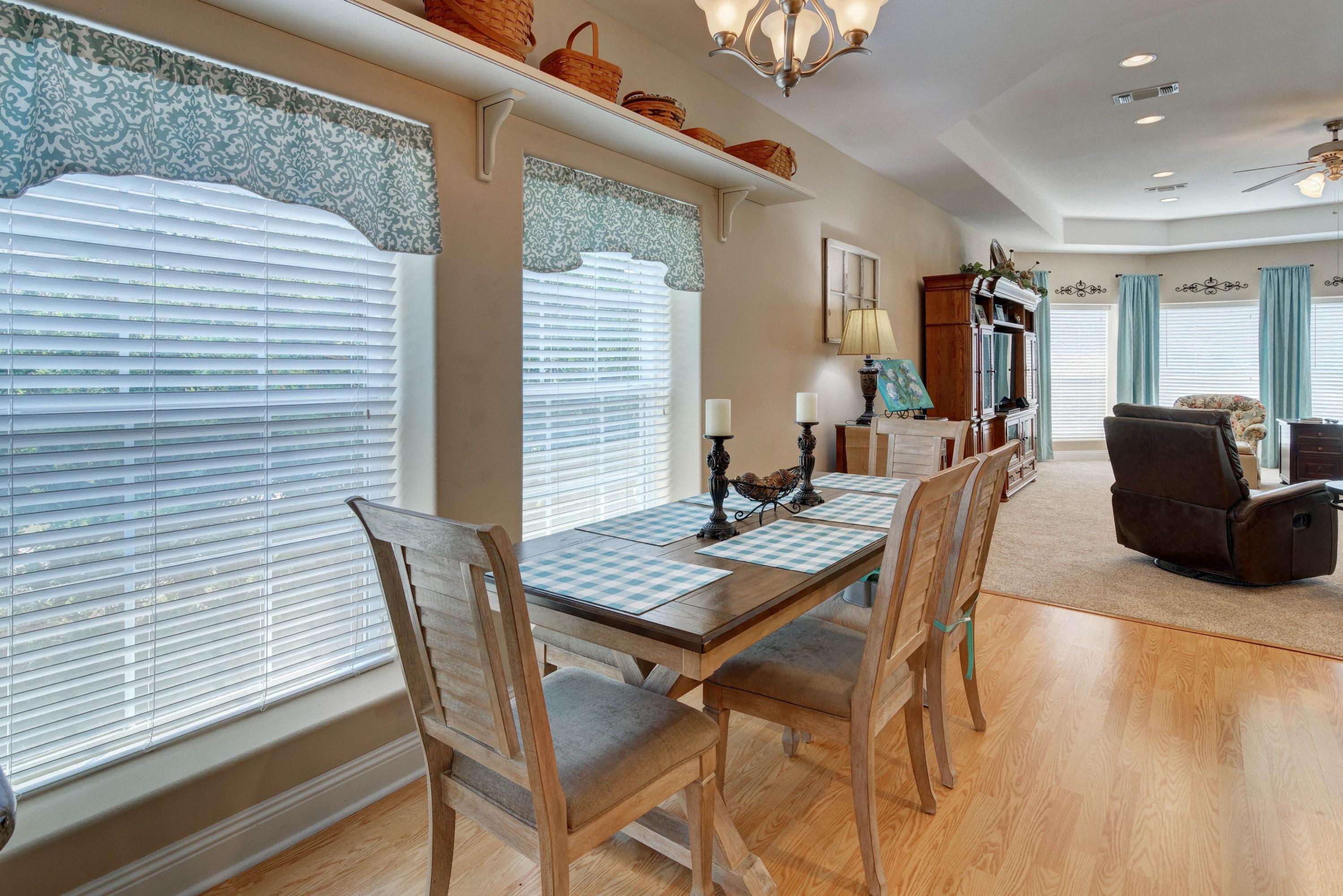 WOODLAWN SHORES - Residential