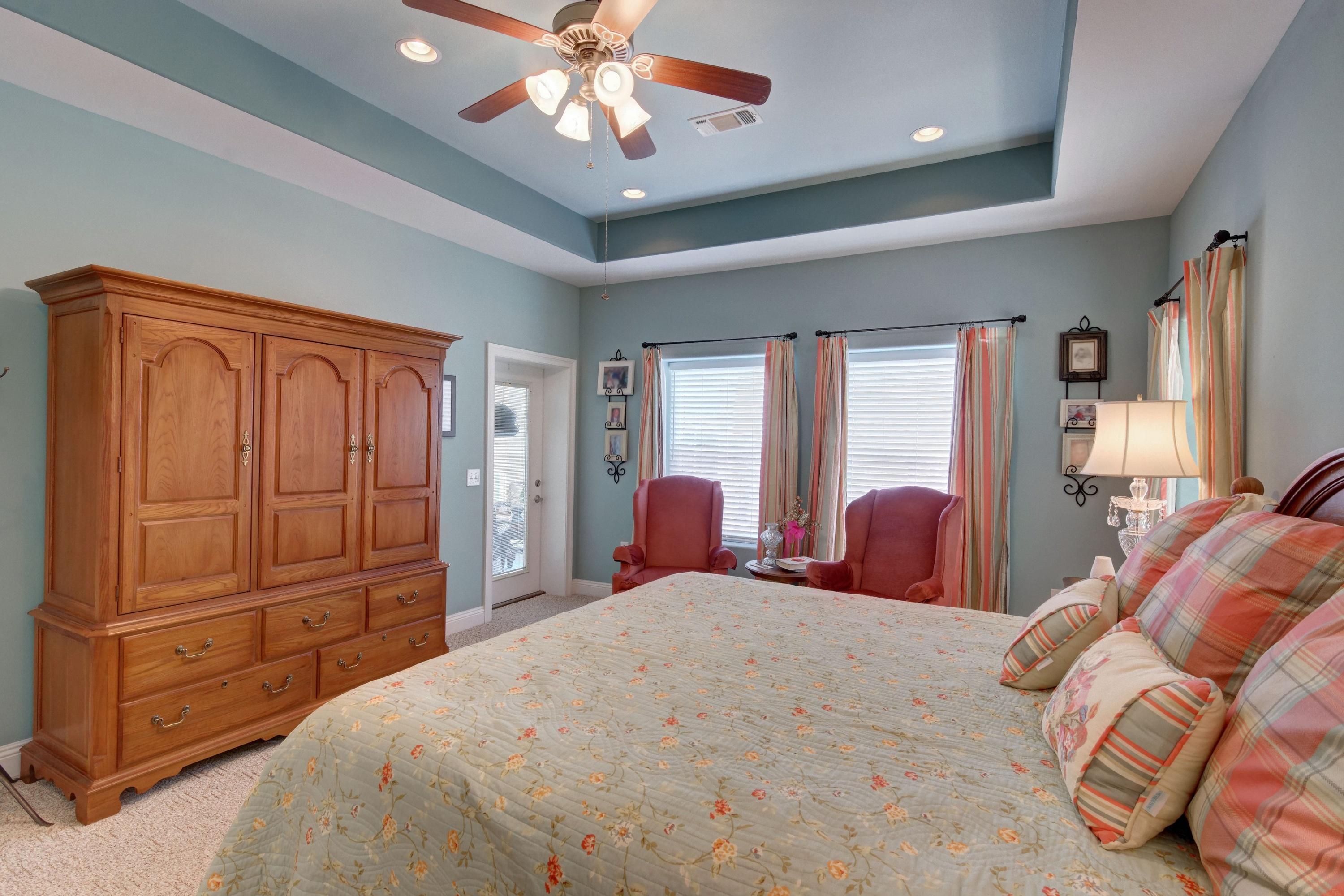 WOODLAWN SHORES - Residential