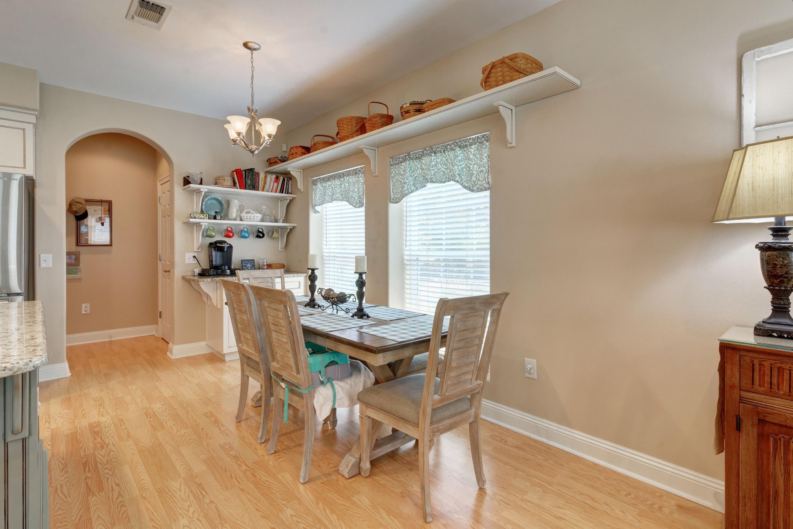 WOODLAWN SHORES - Residential