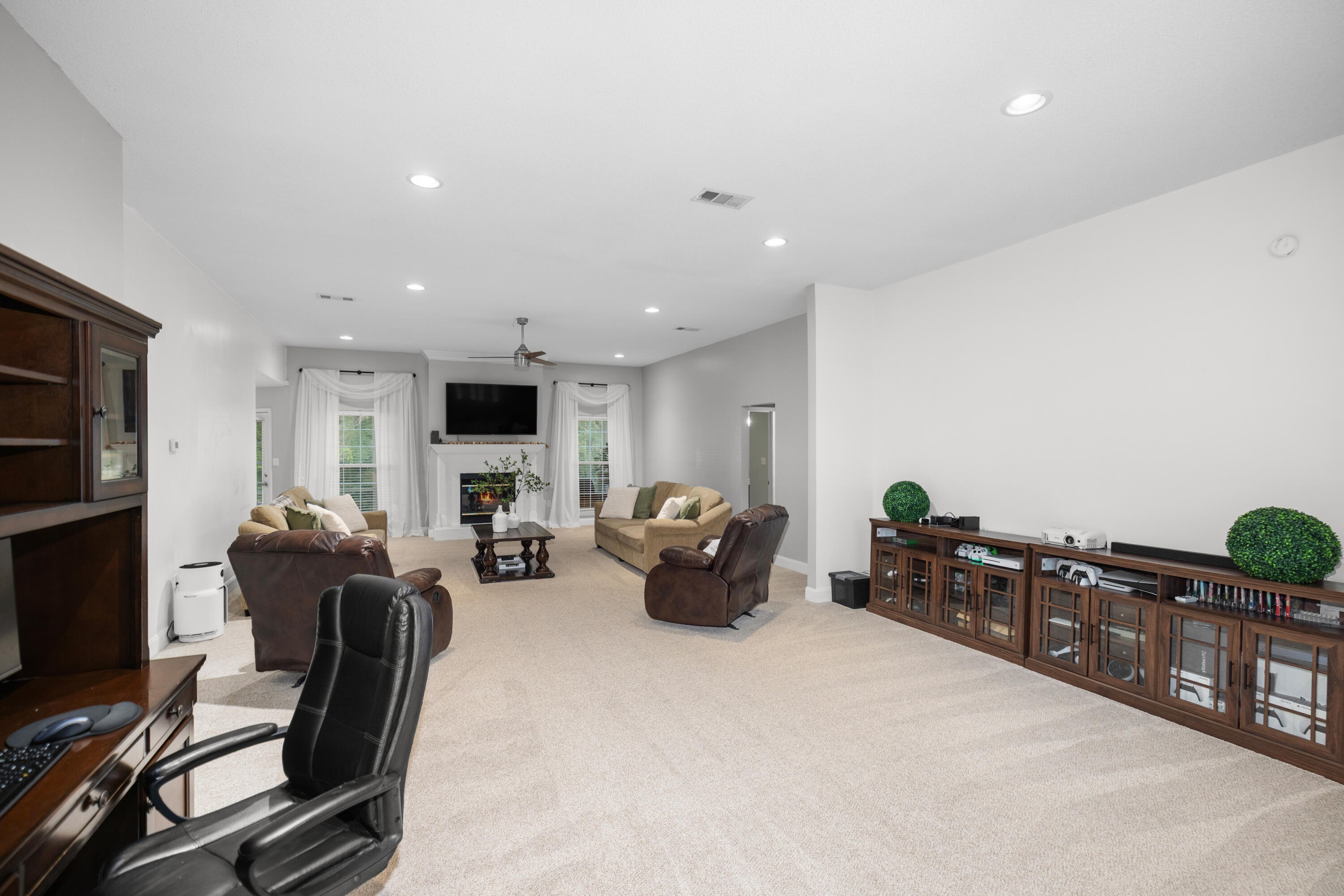 ROCKY BAYOU COUNTRY CLUB ESTATES 9 - Residential