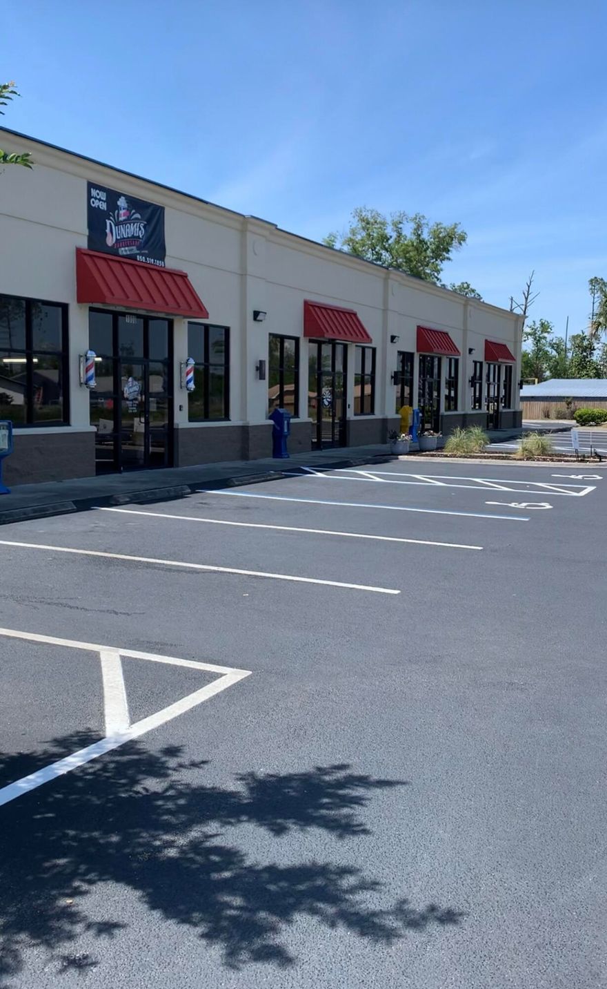 Retail space available from 1500 to 4500 square feet right beside WinnDixie shopping center on HWY 77N. There is an access from WinnDixie shopping center entrance or the entrance on 17th Ave- Large parking lot available. Please call Hamid Toloo at 615-497-6265 or email htoloo@yahoo.com if you have any questions.