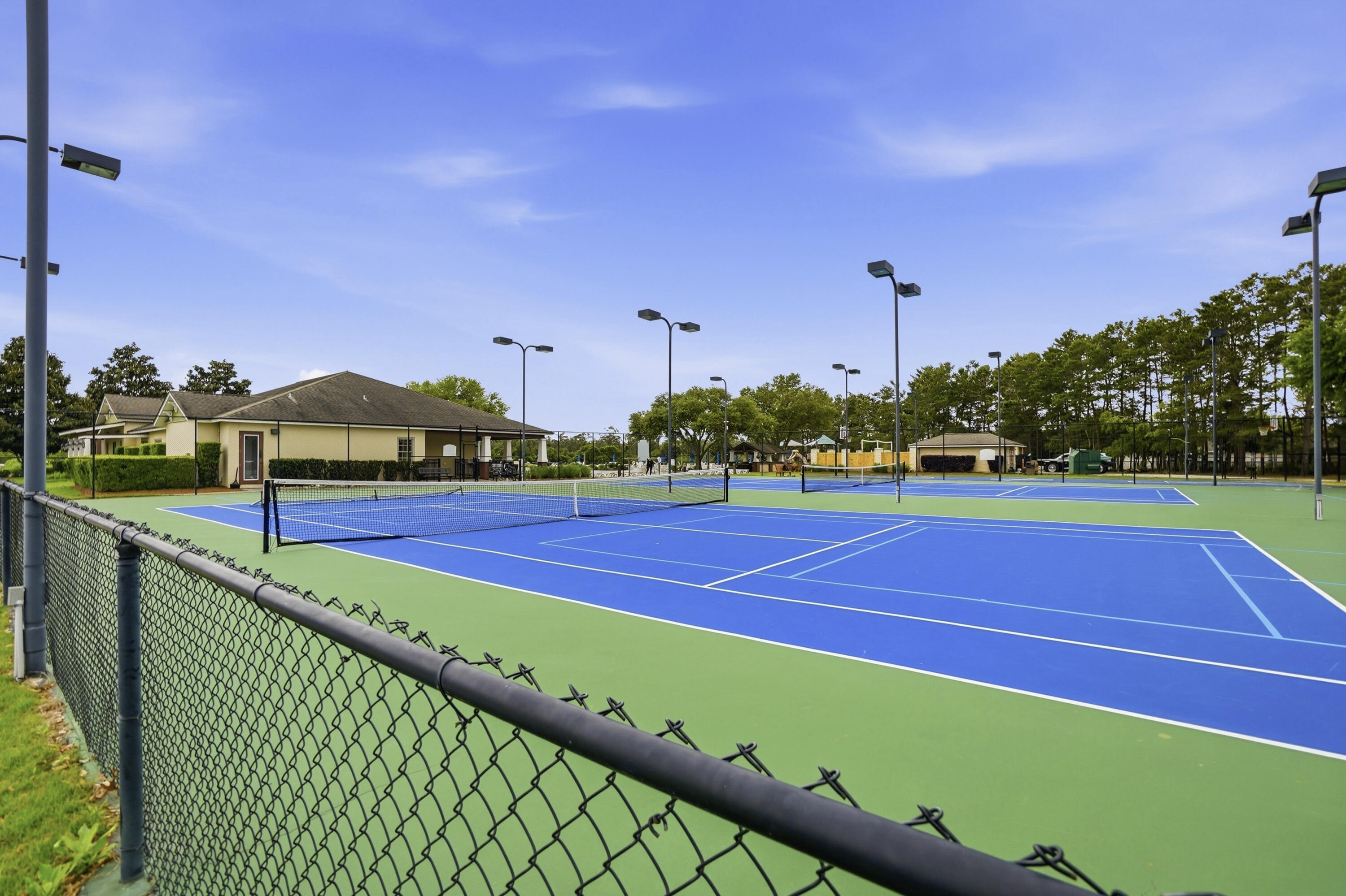 HAMMOCK BAY - Residential