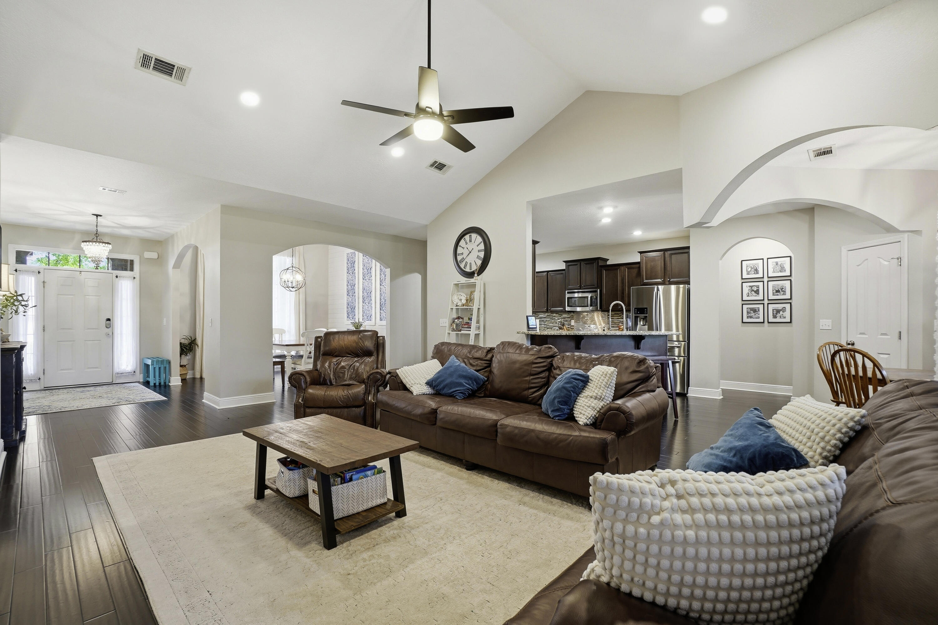 HAMMOCK BAY - Residential