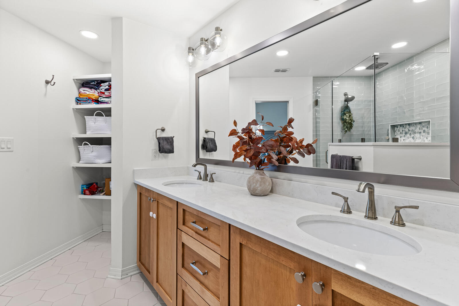 HARBOR BREEZE 1ST ADDN - Residential