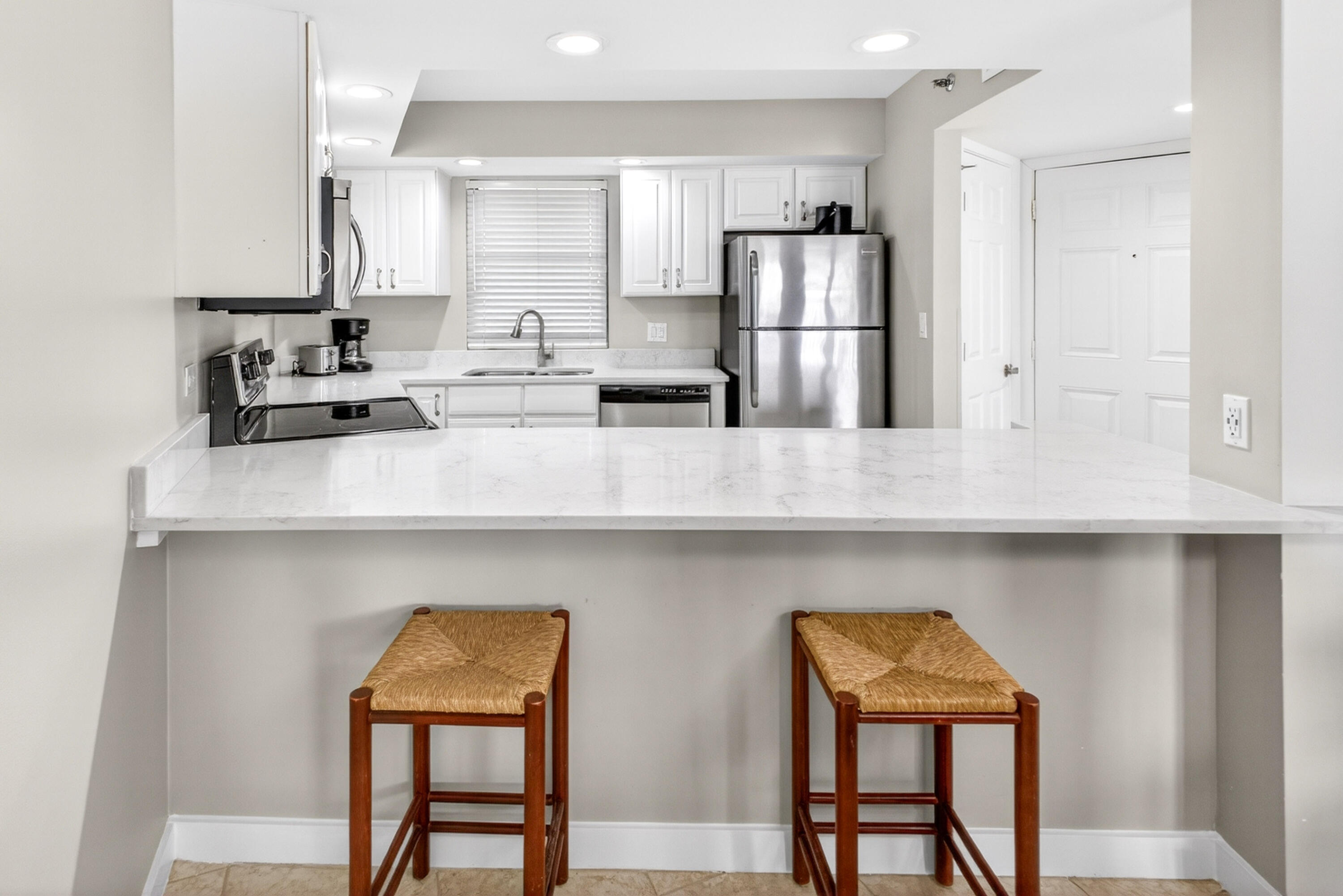 BEACHSIDE 1 CONDO - Residential