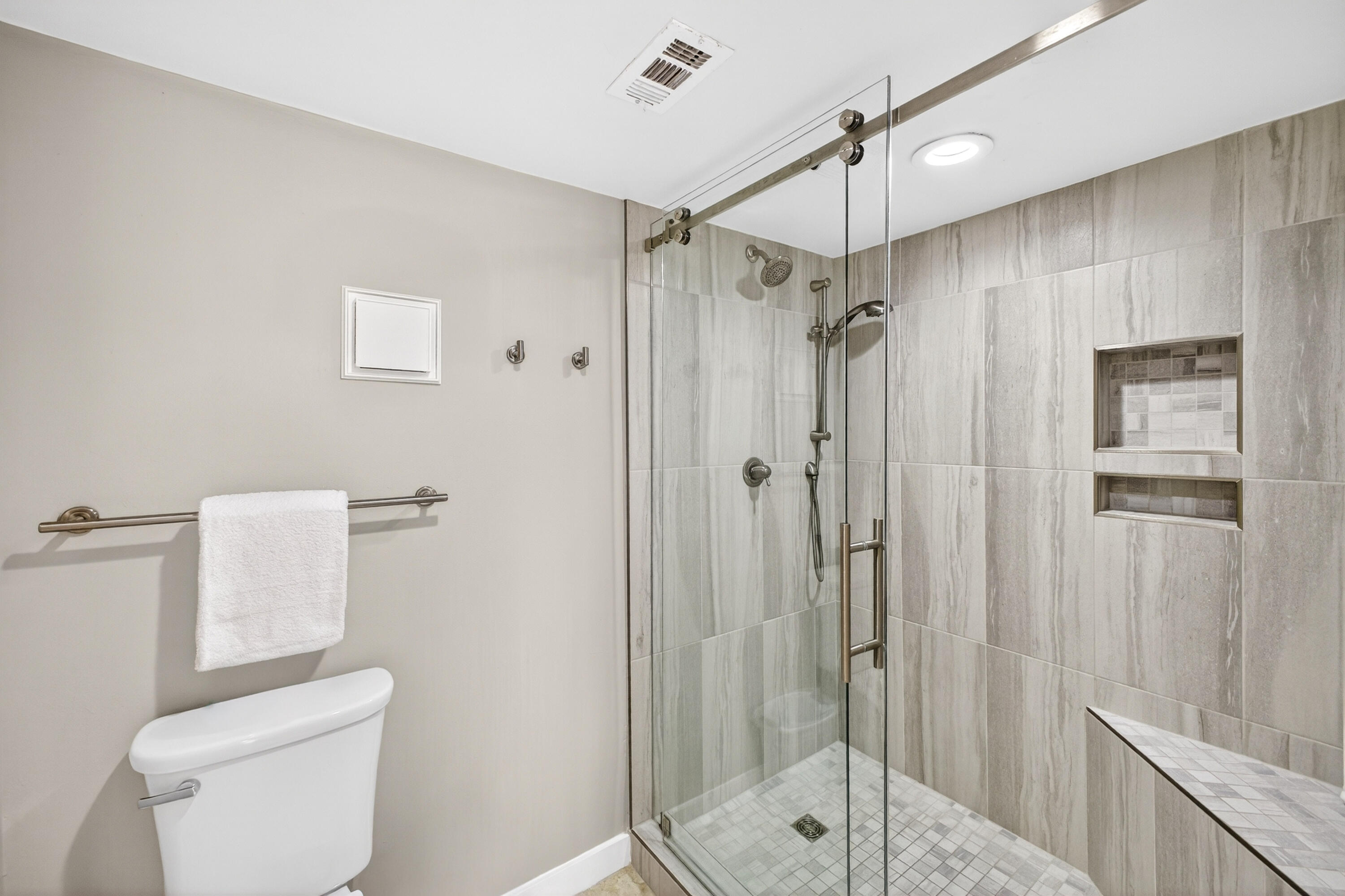 BEACHSIDE 1 CONDO - Residential