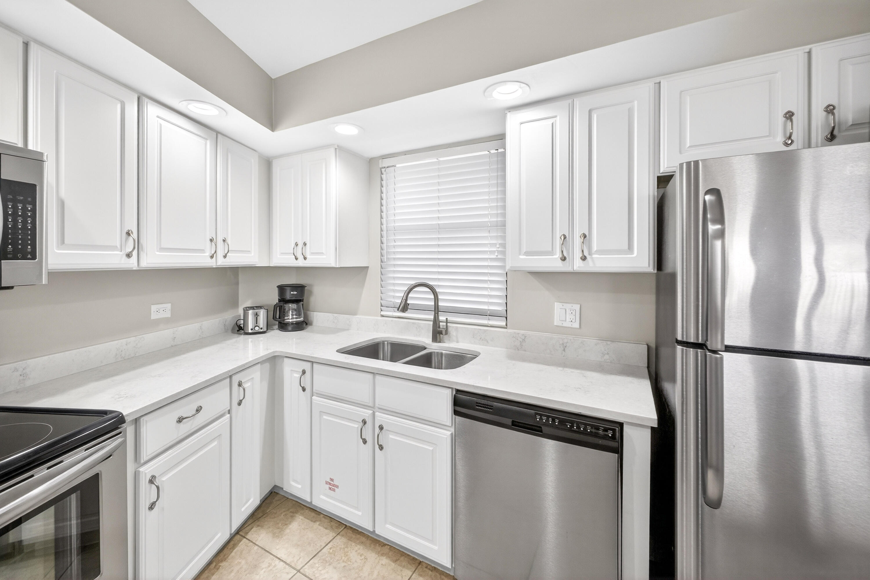 BEACHSIDE 1 CONDO - Residential