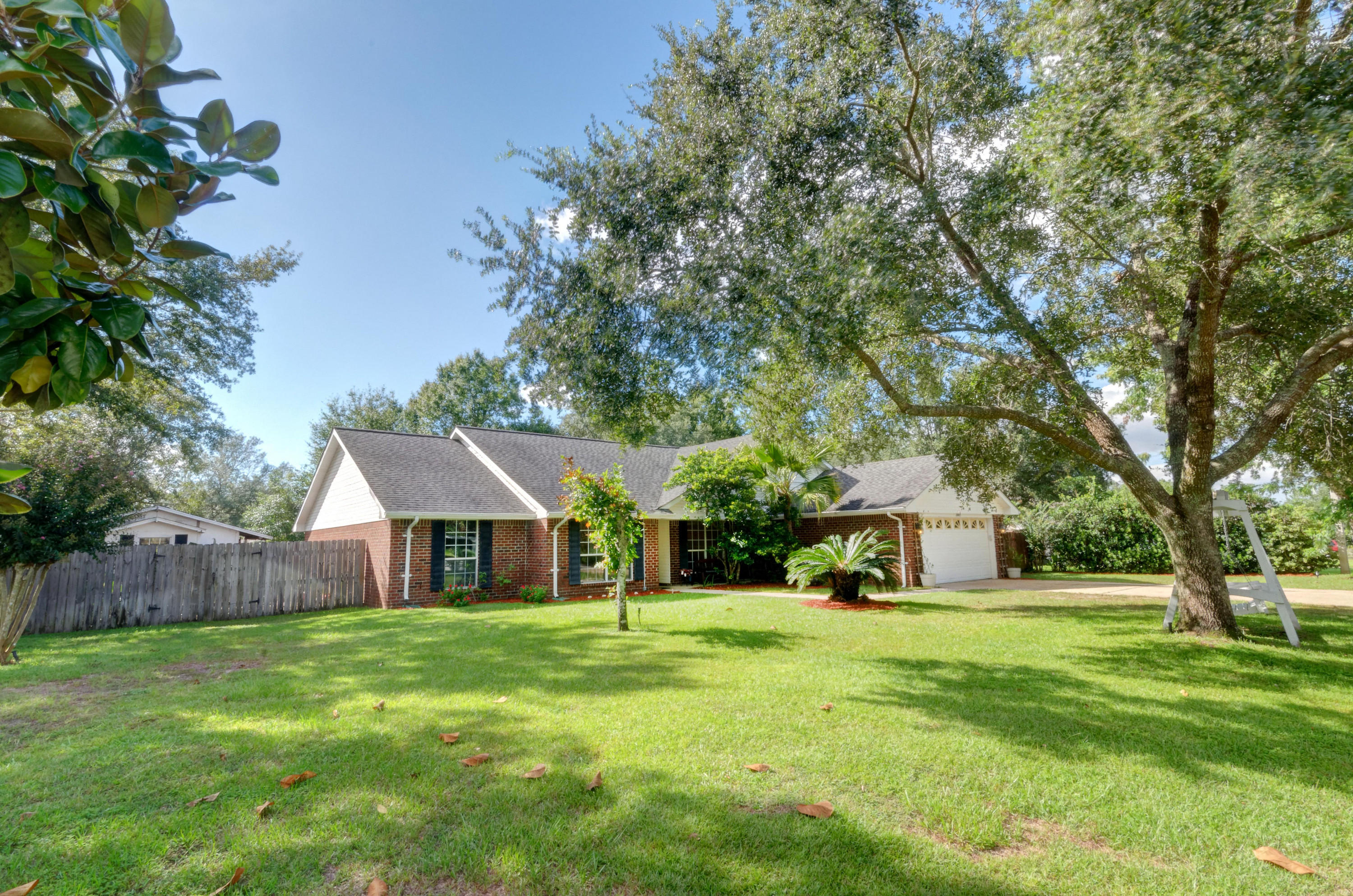 PRO AM ESTATES - Residential