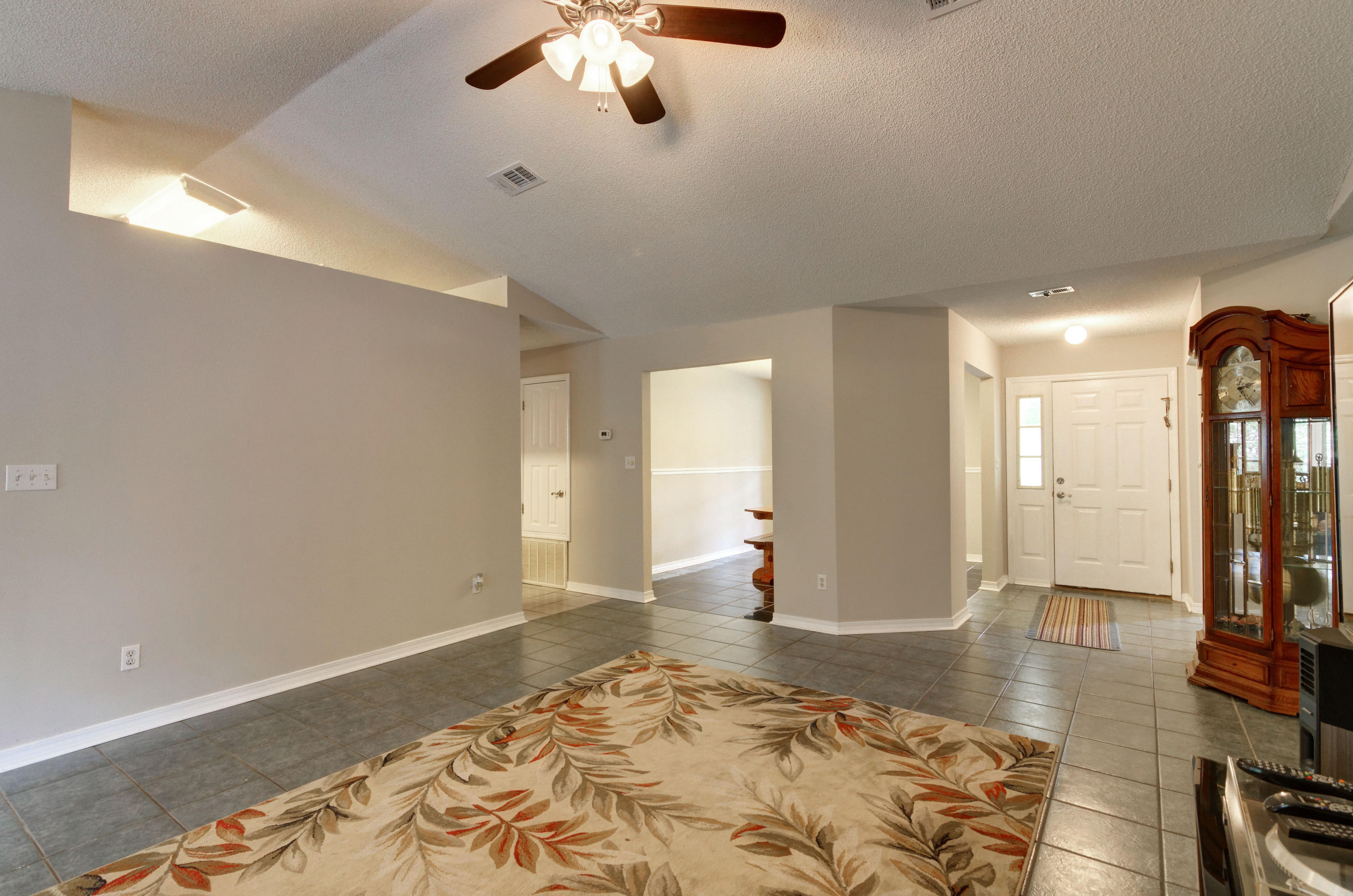 PRO AM ESTATES - Residential