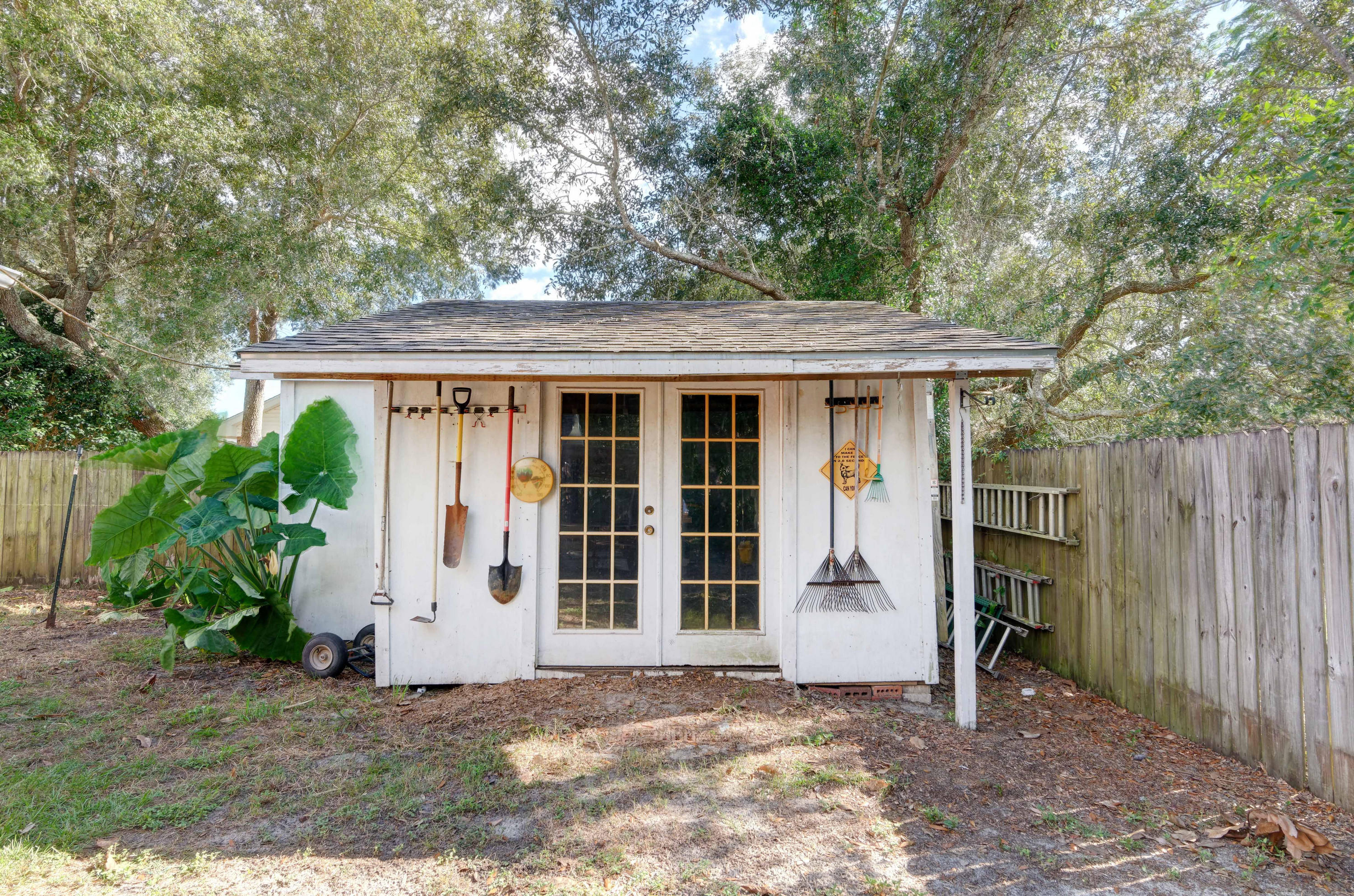 PRO AM ESTATES - Residential