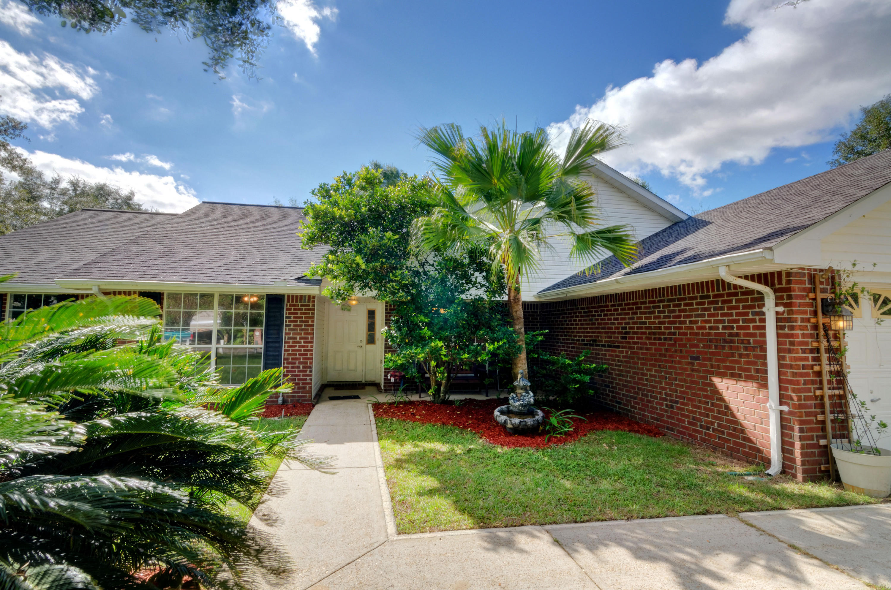 PRO AM ESTATES - Residential