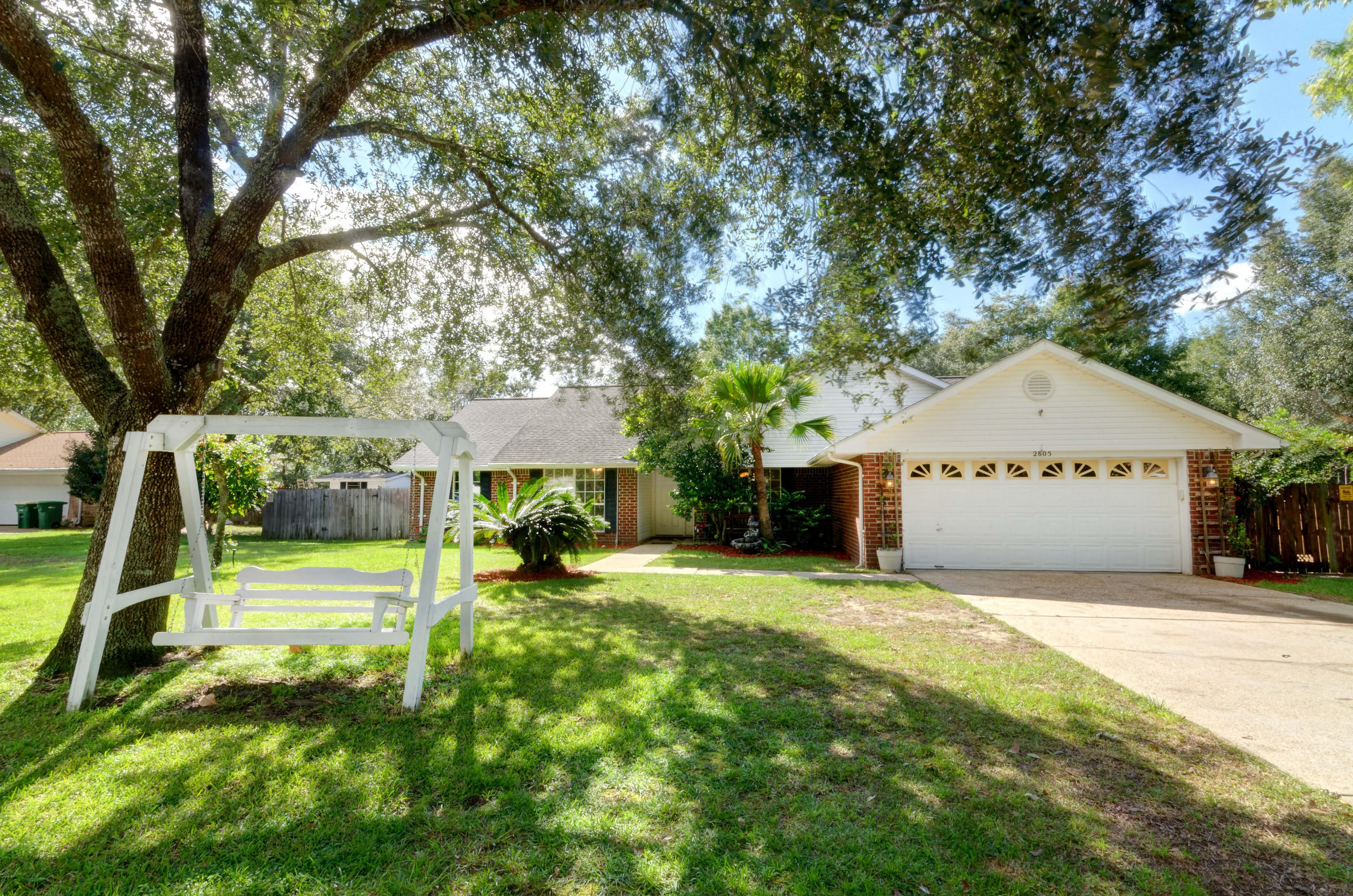 PRO AM ESTATES - Residential