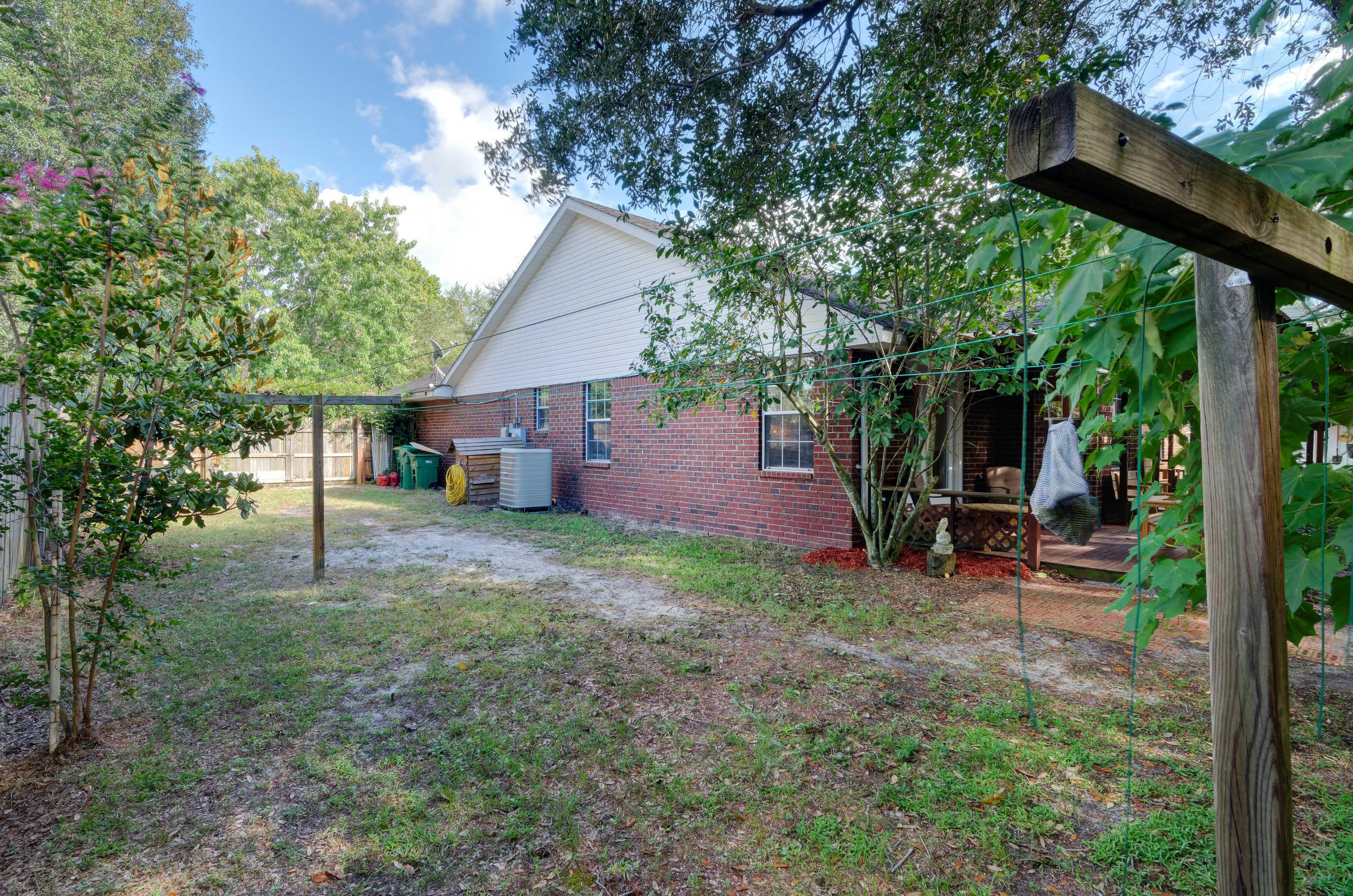 PRO AM ESTATES - Residential