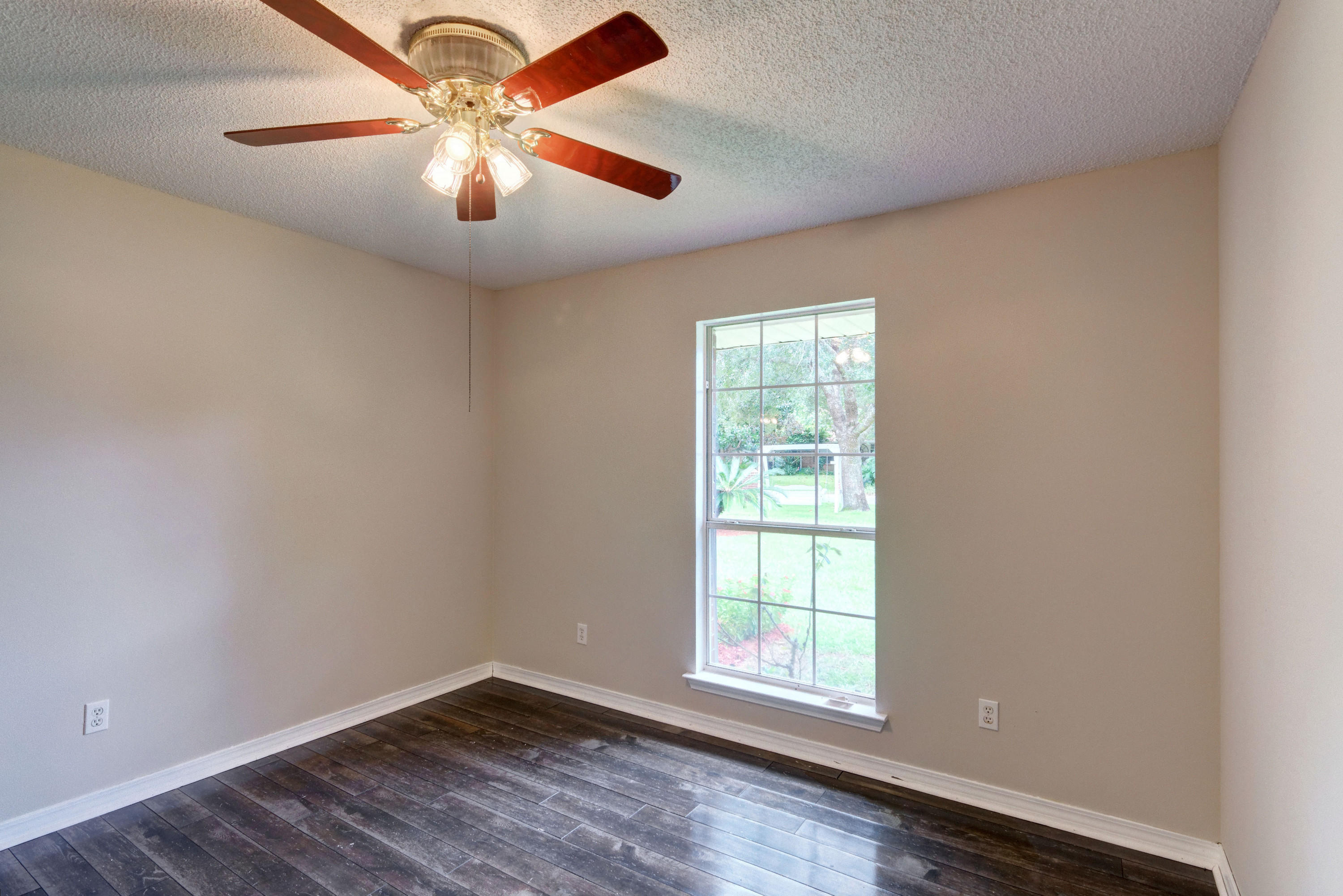 PRO AM ESTATES - Residential