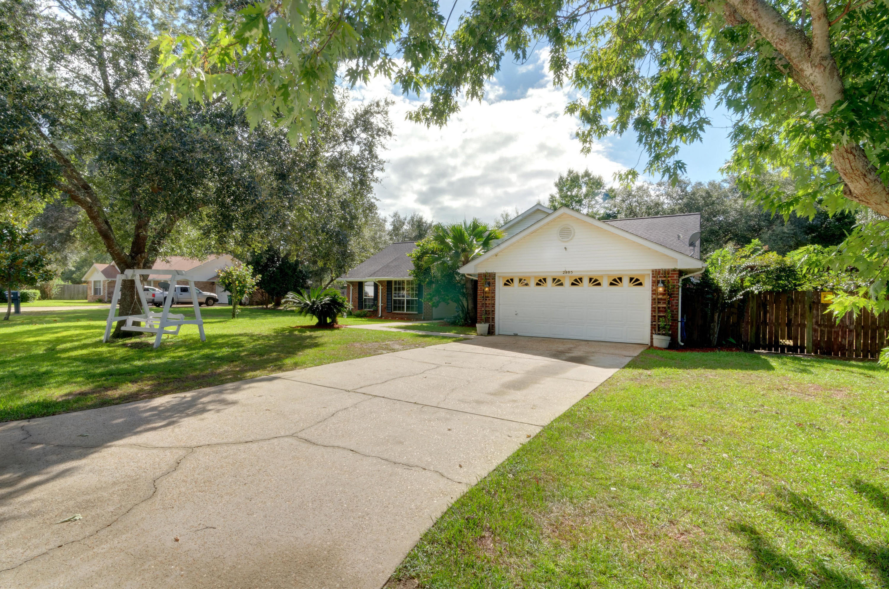 PRO AM ESTATES - Residential