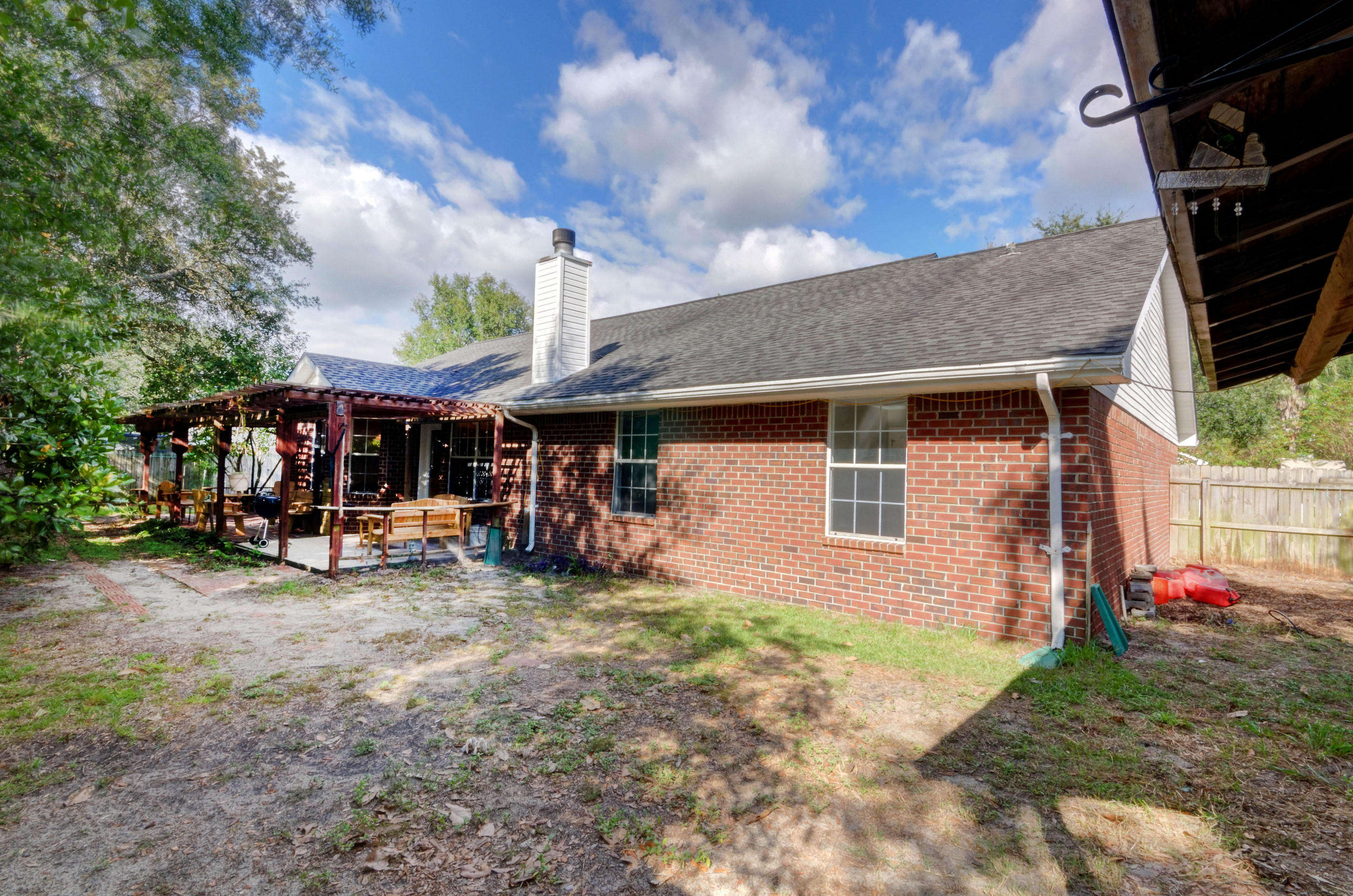 PRO AM ESTATES - Residential