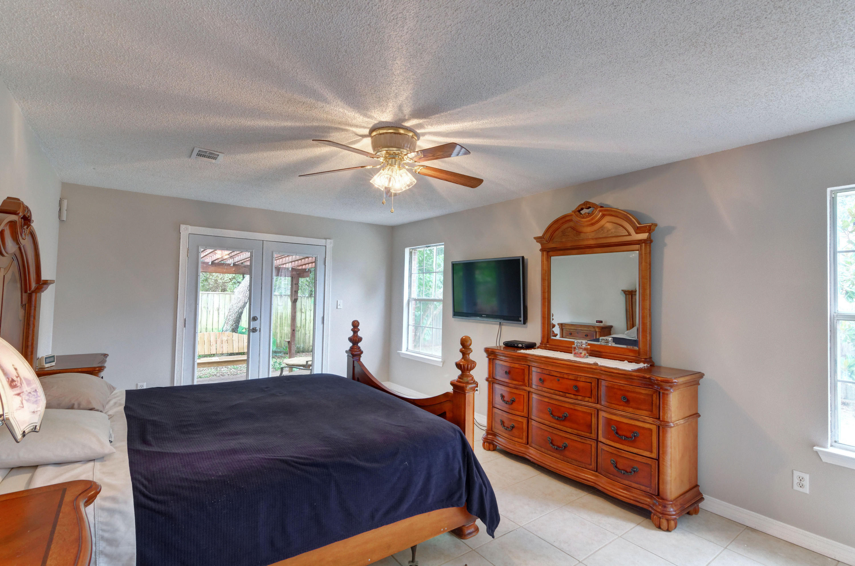 PRO AM ESTATES - Residential