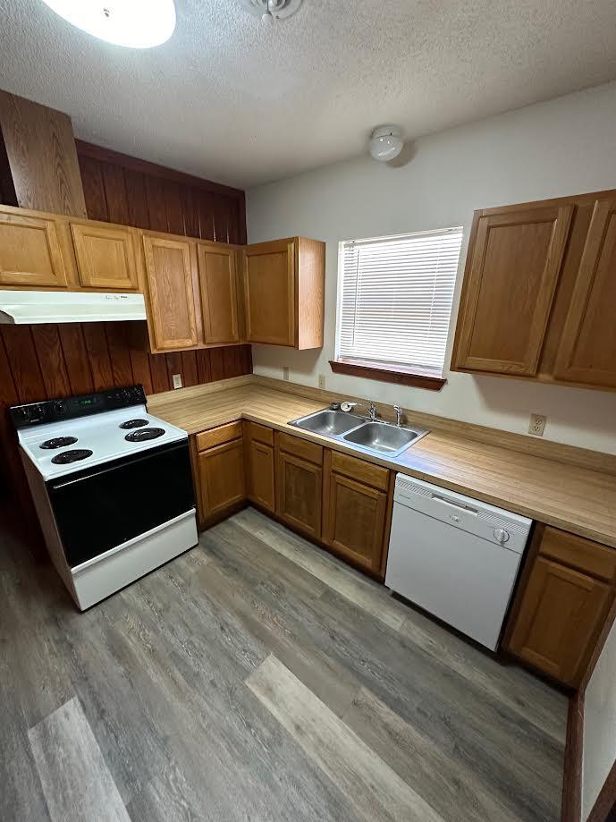 WYNNEHAVEN BEACH PATIO HOMES - Residential Lease