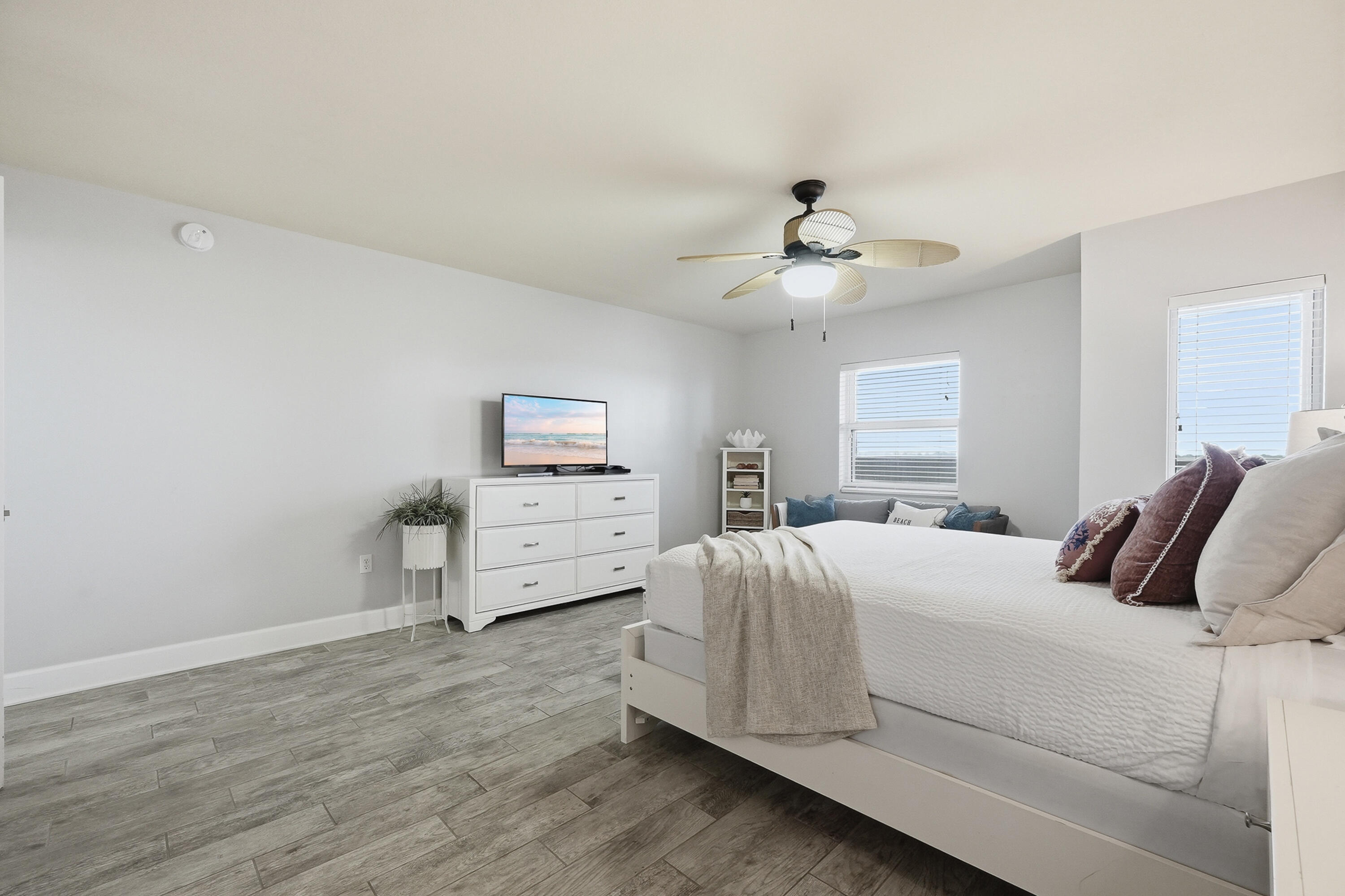 PELICAN ISLE - Residential