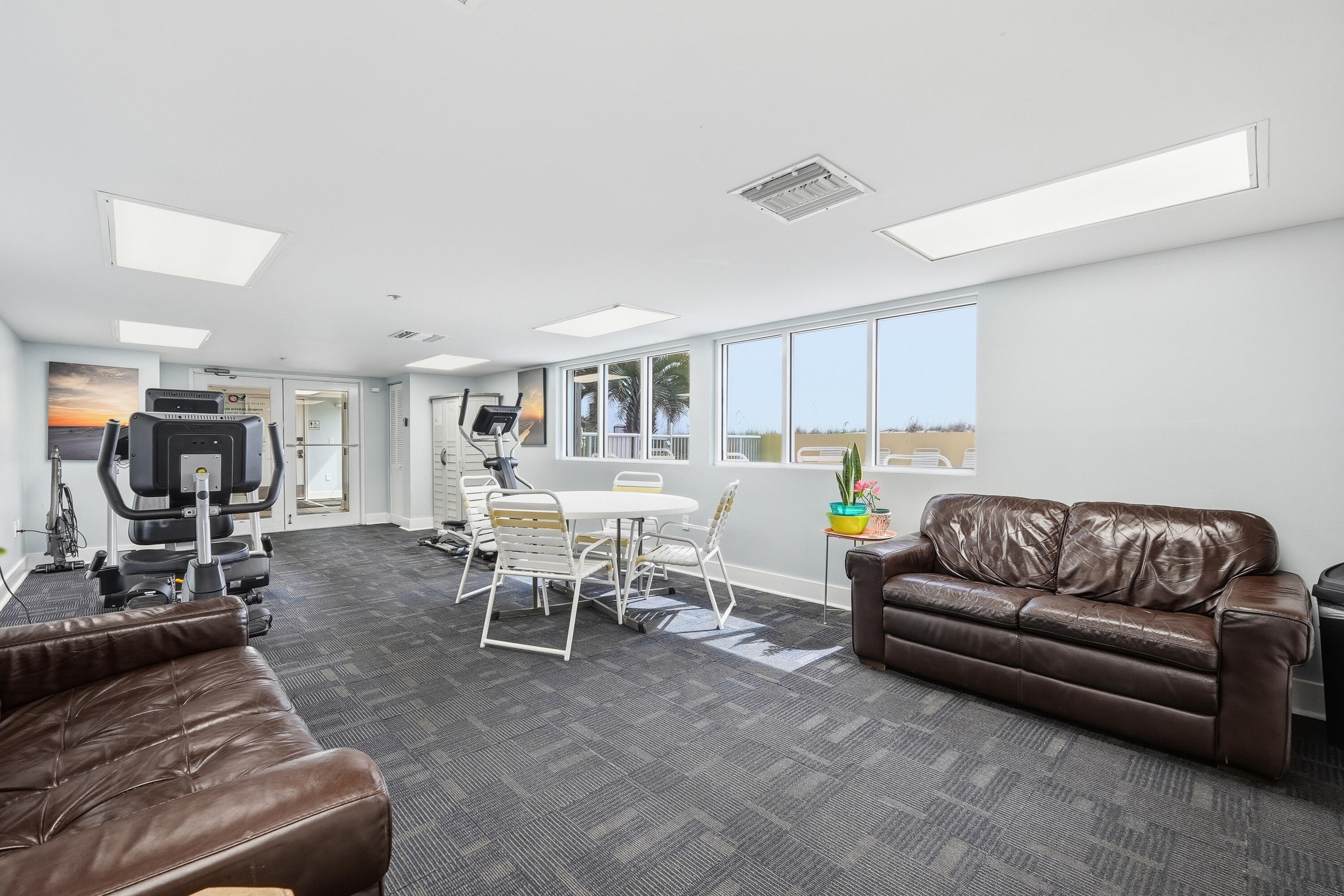 PELICAN ISLE - Residential