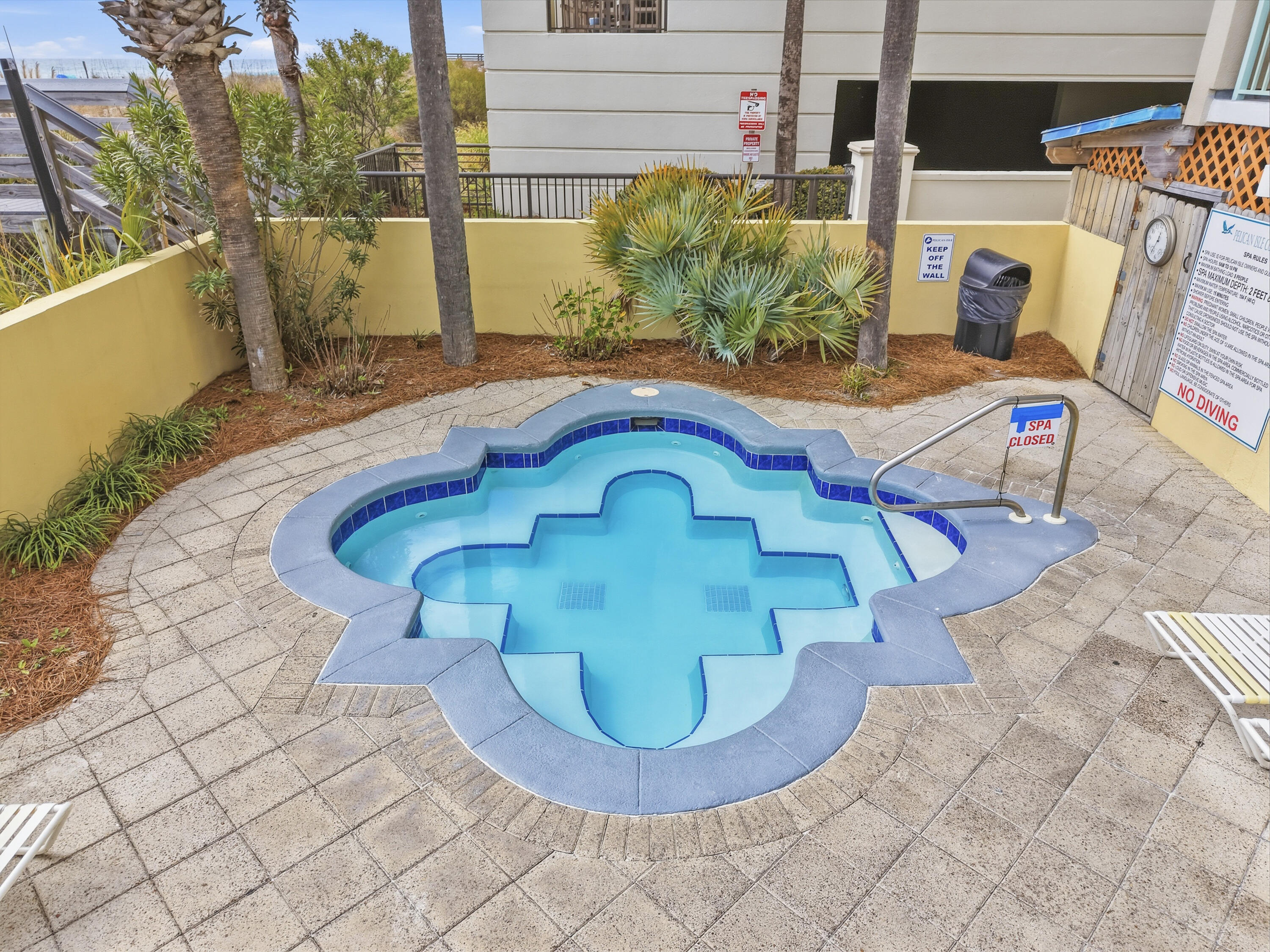 PELICAN ISLE - Residential