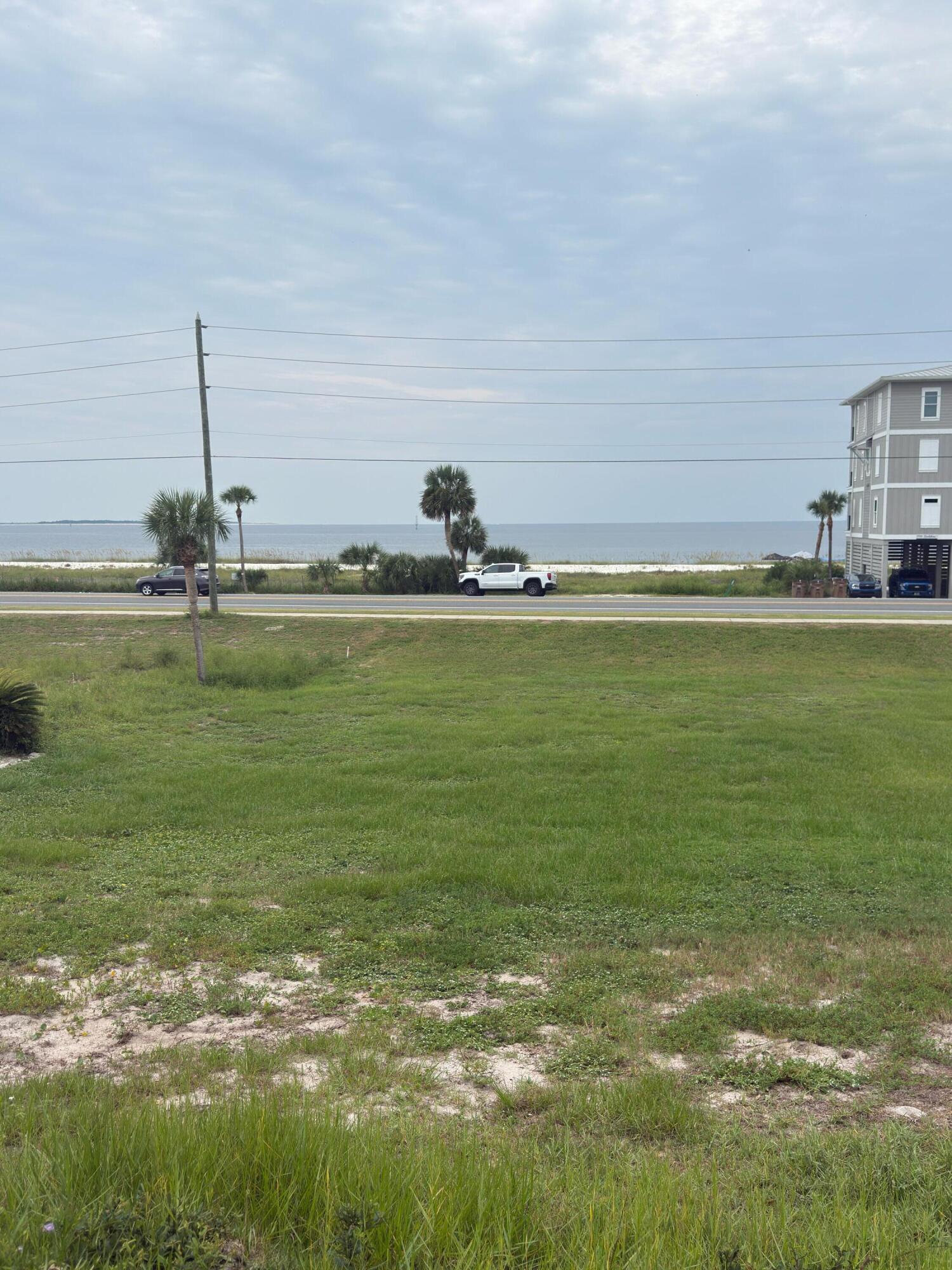 NO RECORDED SUBDIVISION - Land