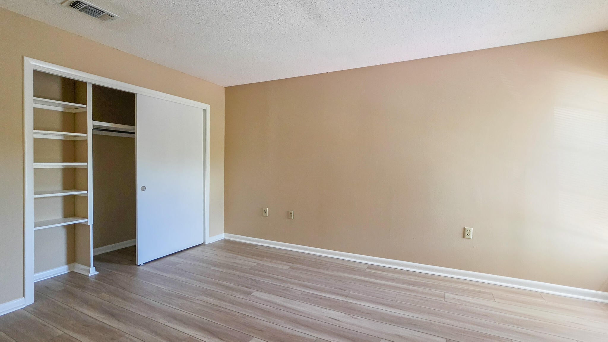 405 Marshall Court 7