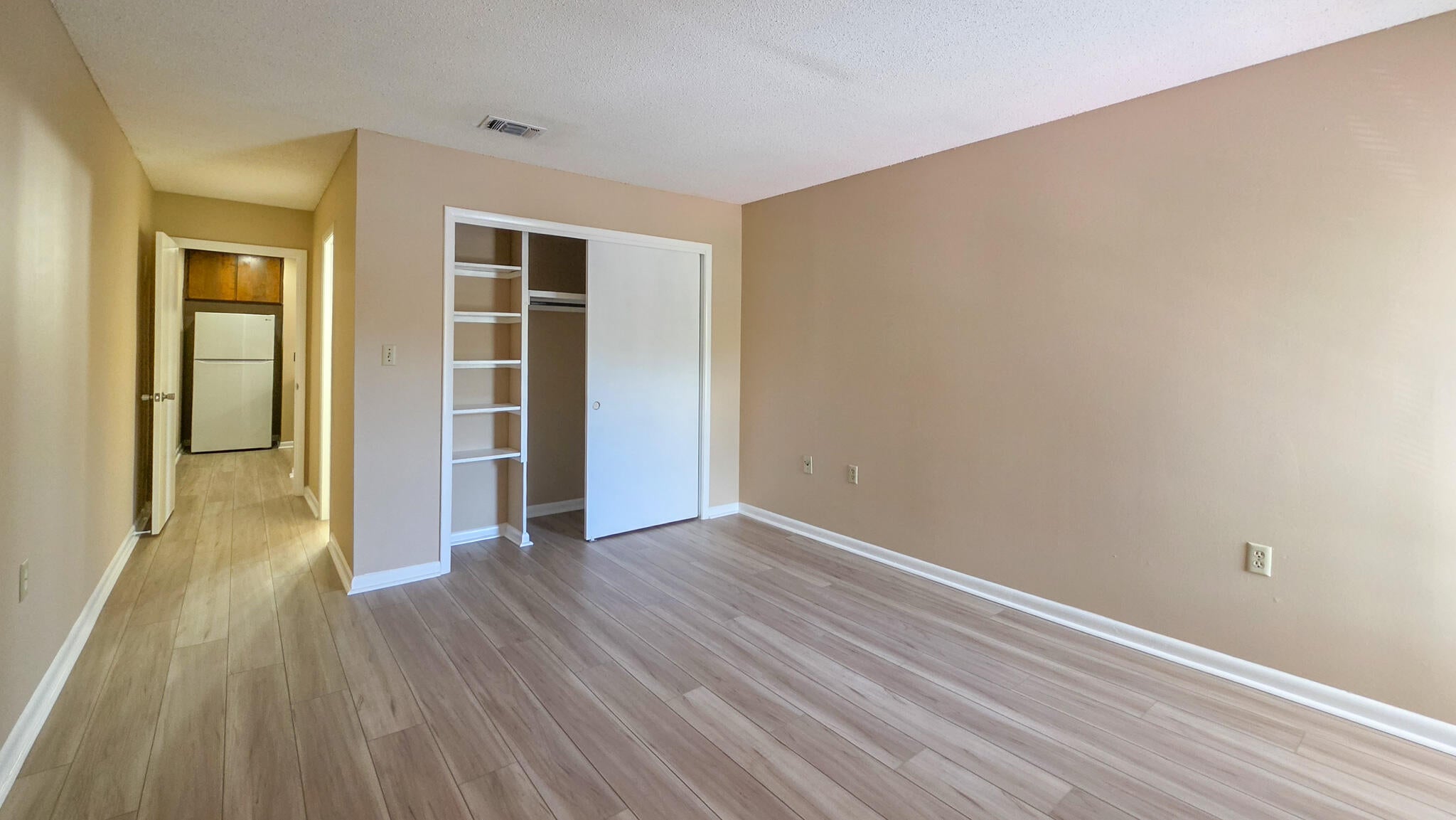 405 Marshall Court 7
