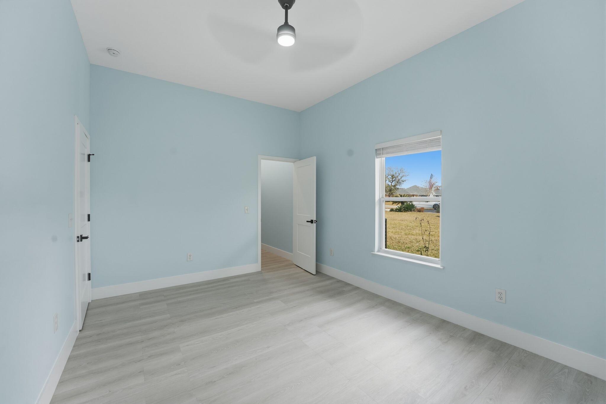 COUNTRY CLUB HARBOUR ESTATES - Residential