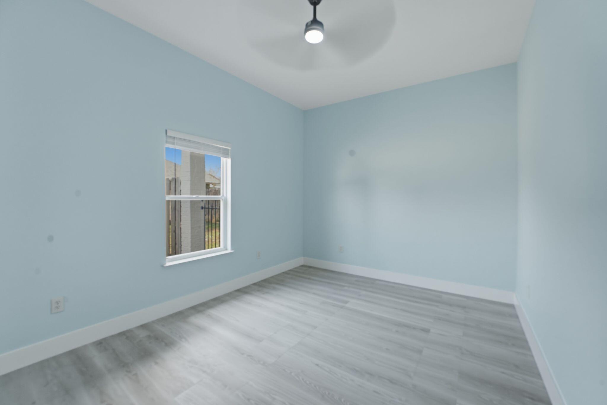 COUNTRY CLUB HARBOUR ESTATES - Residential