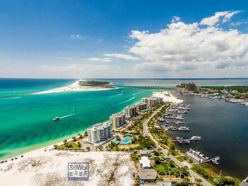SANDESTIN ESTATES - Residential