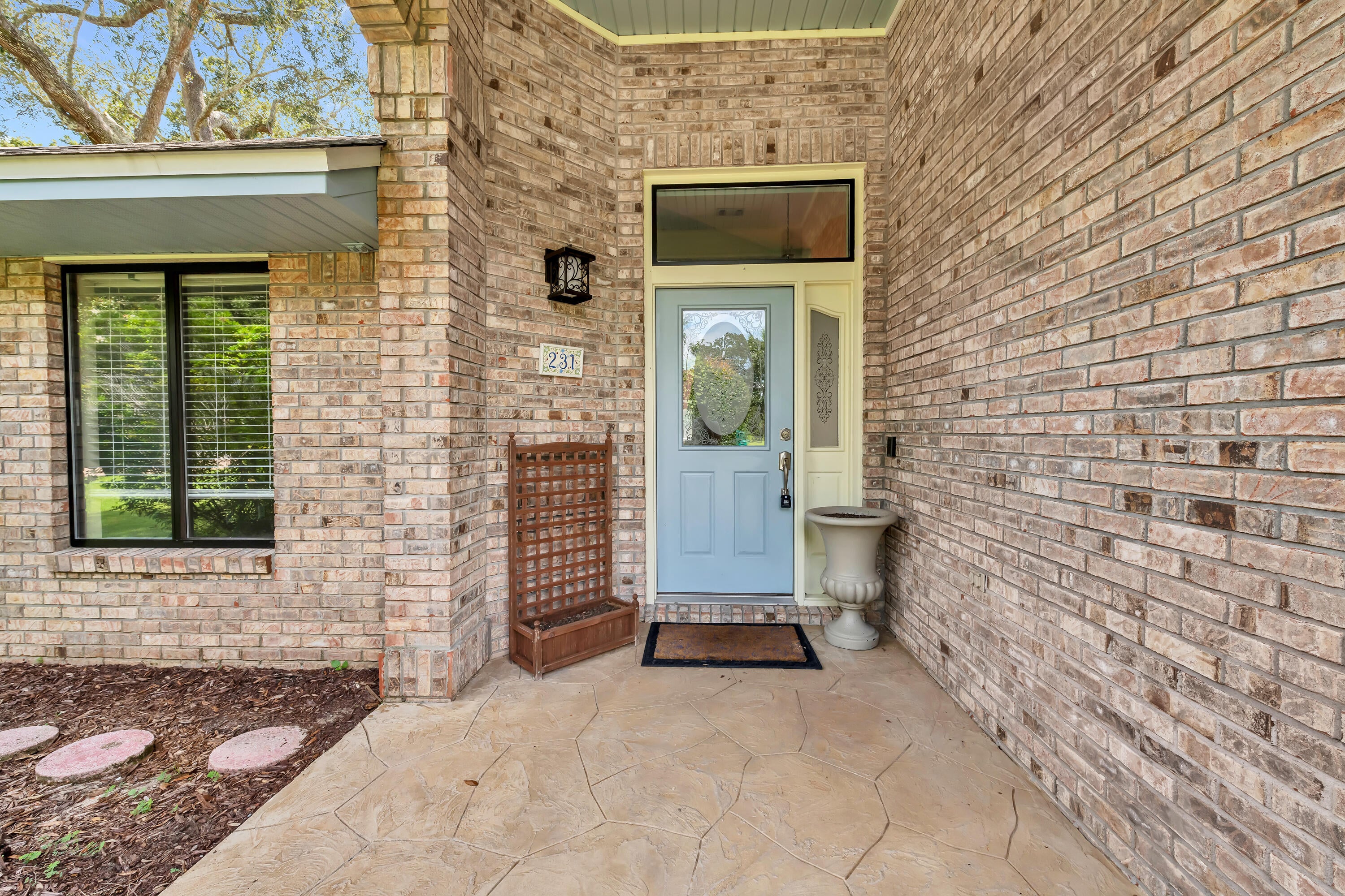 231 Windward Cove