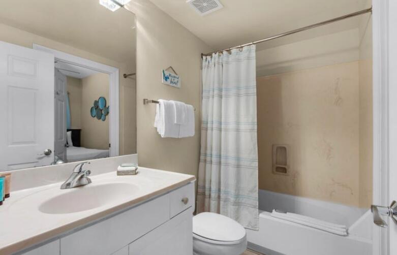 STERLING SHORES - Residential