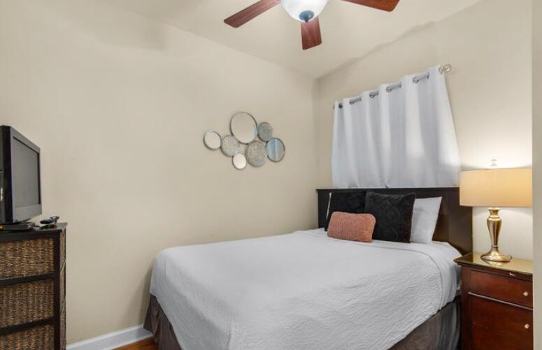 STERLING SHORES - Residential