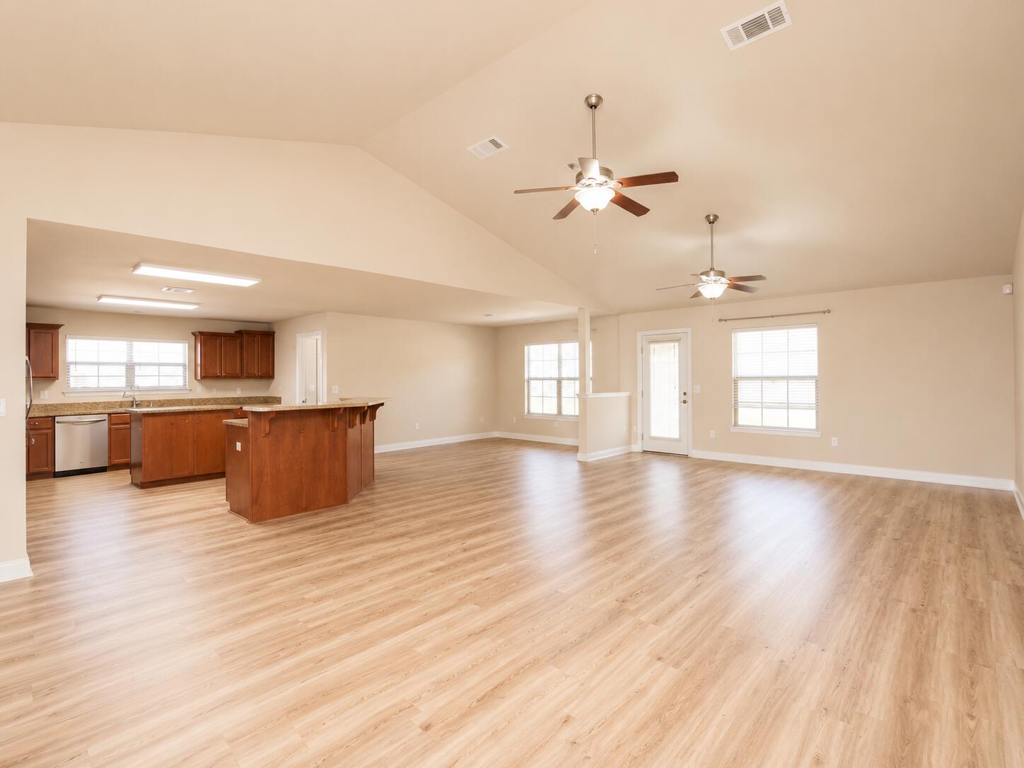 SILVER CREEK ESTATES - Residential