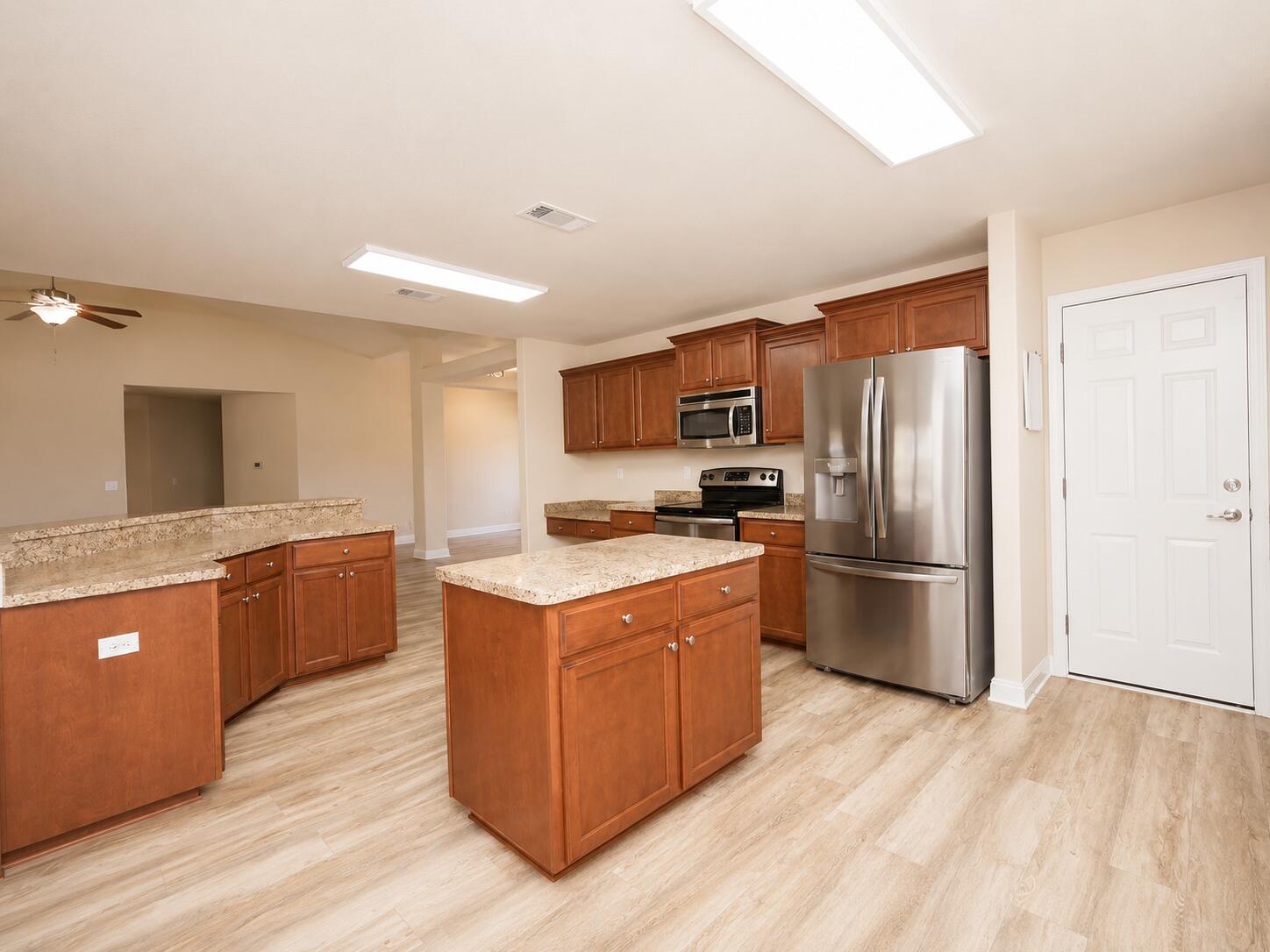 SILVER CREEK ESTATES - Residential