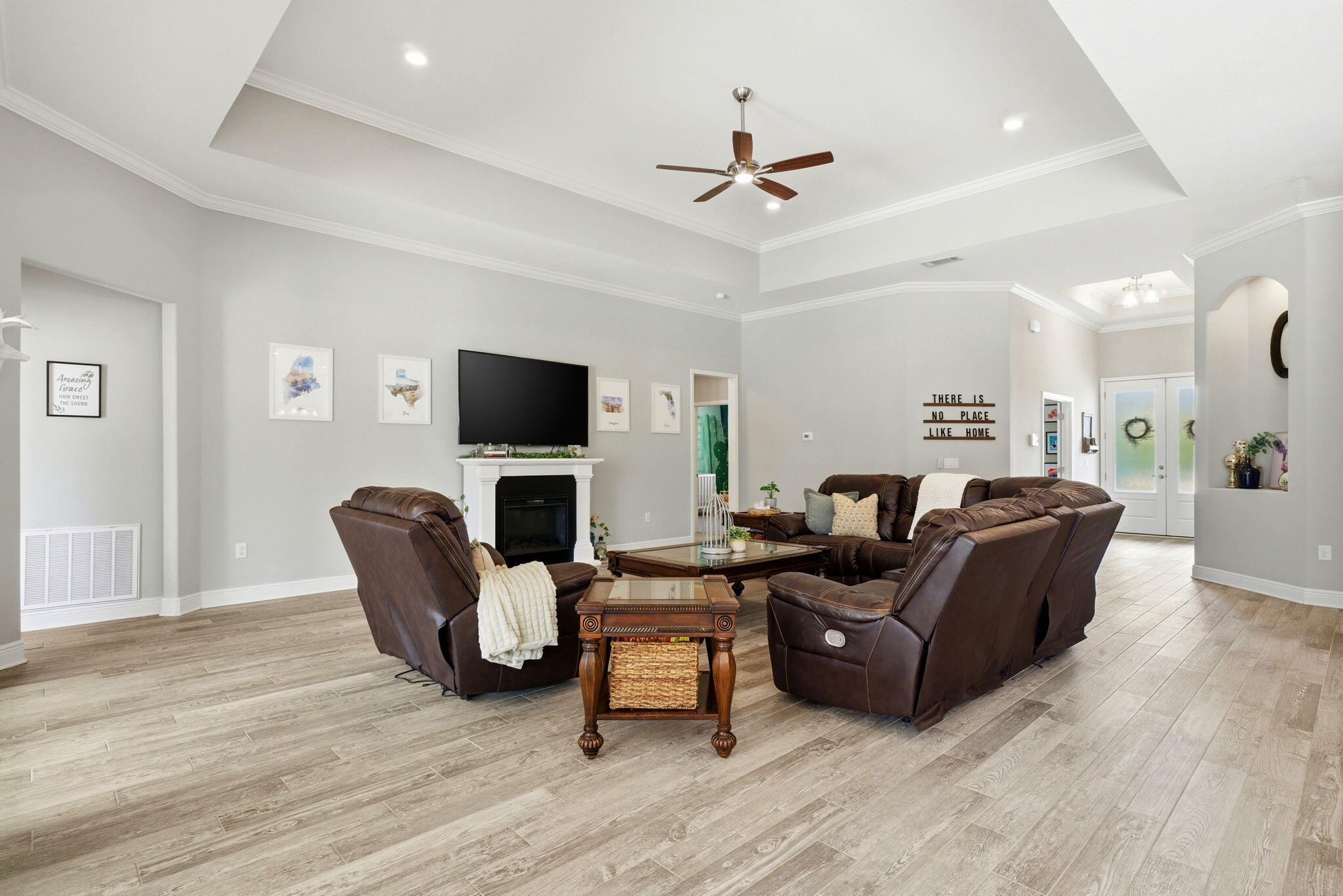 HOLLEY BY THE SEA - Residential