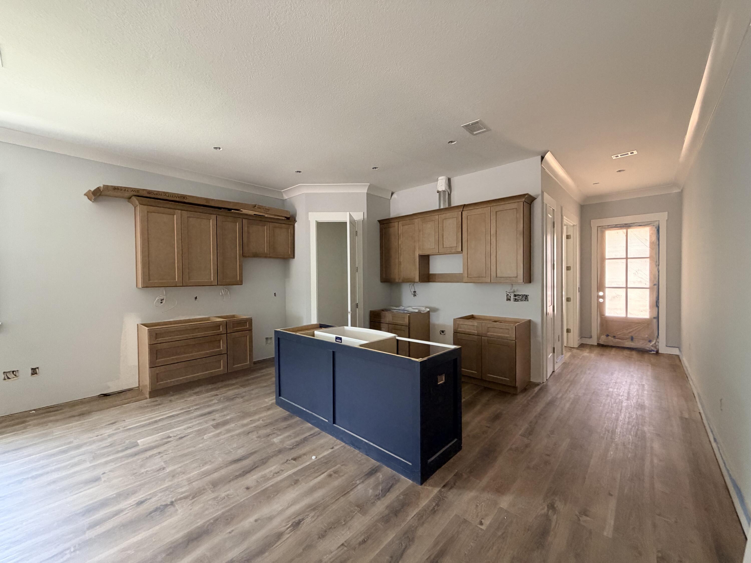 LONGWOOD - Residential